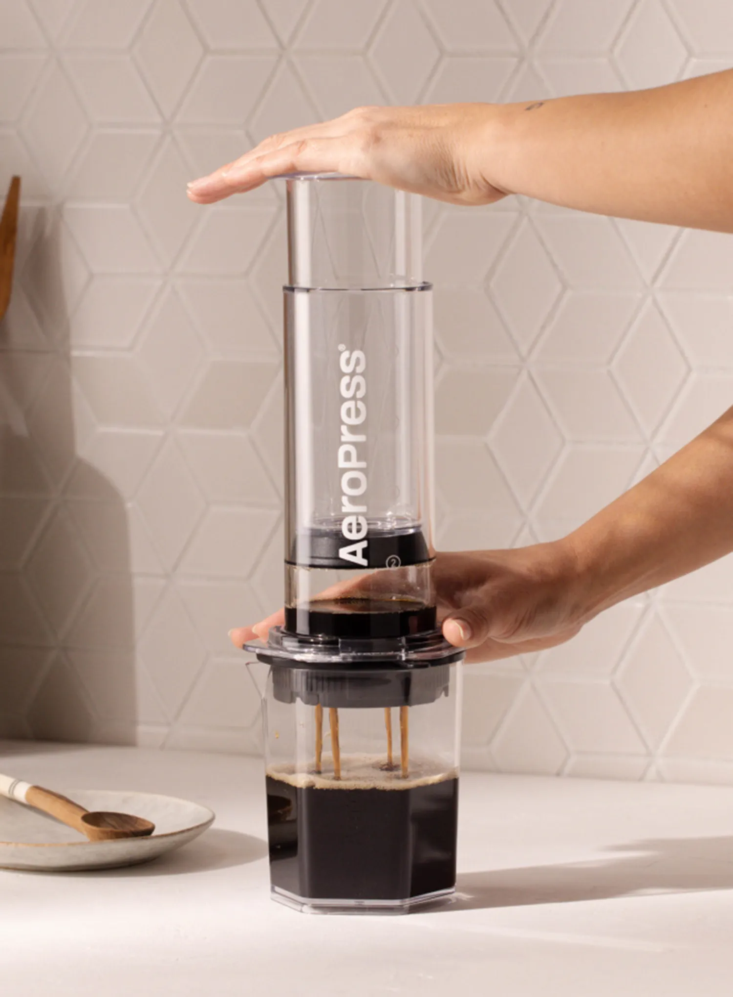 Priključek za kapsule AeroPress Flow Control Filter Cap