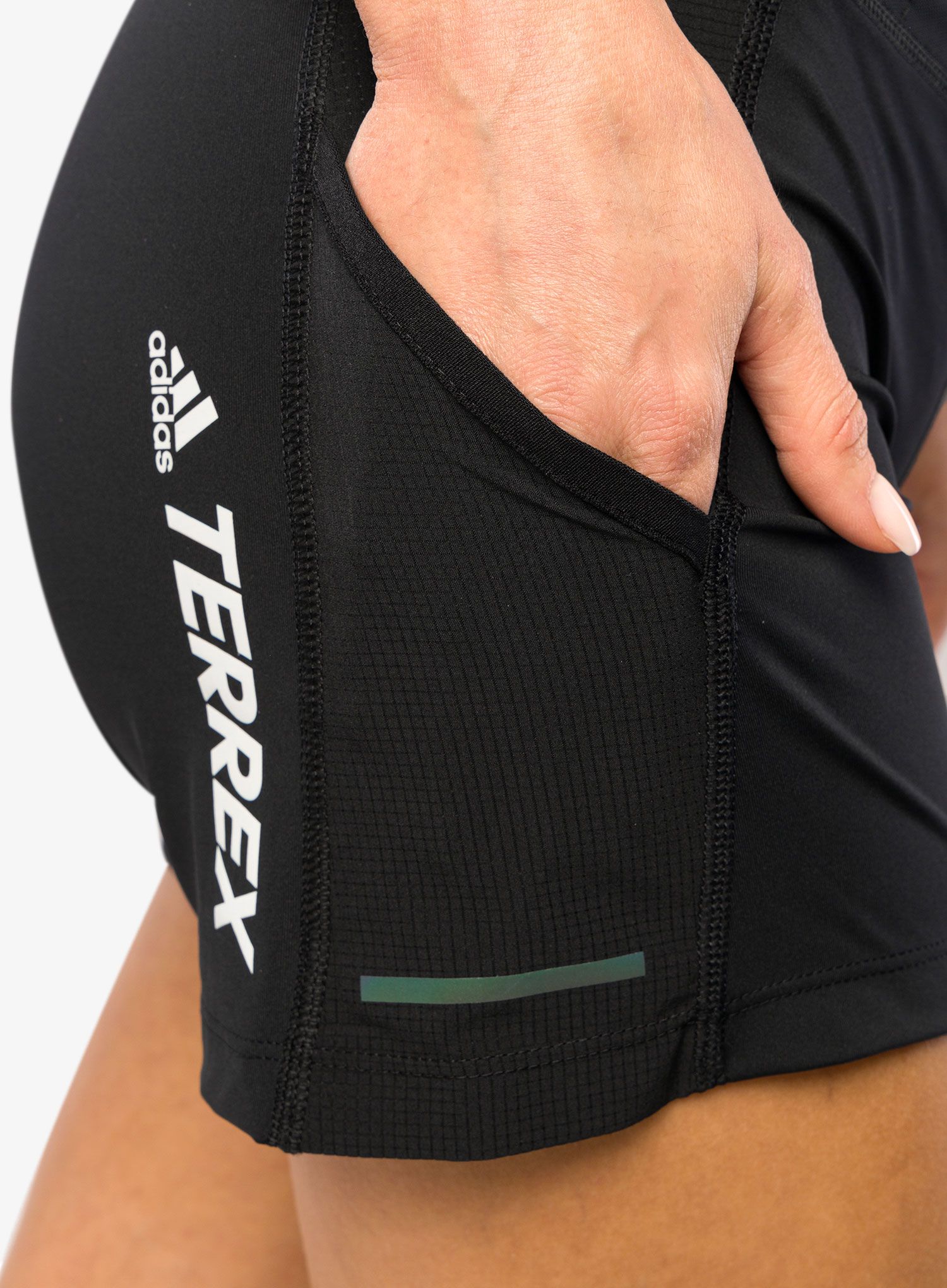 Ženske tekaške kratke hlače adidas TERREX Agravic Pro Trail Running Shorts - black