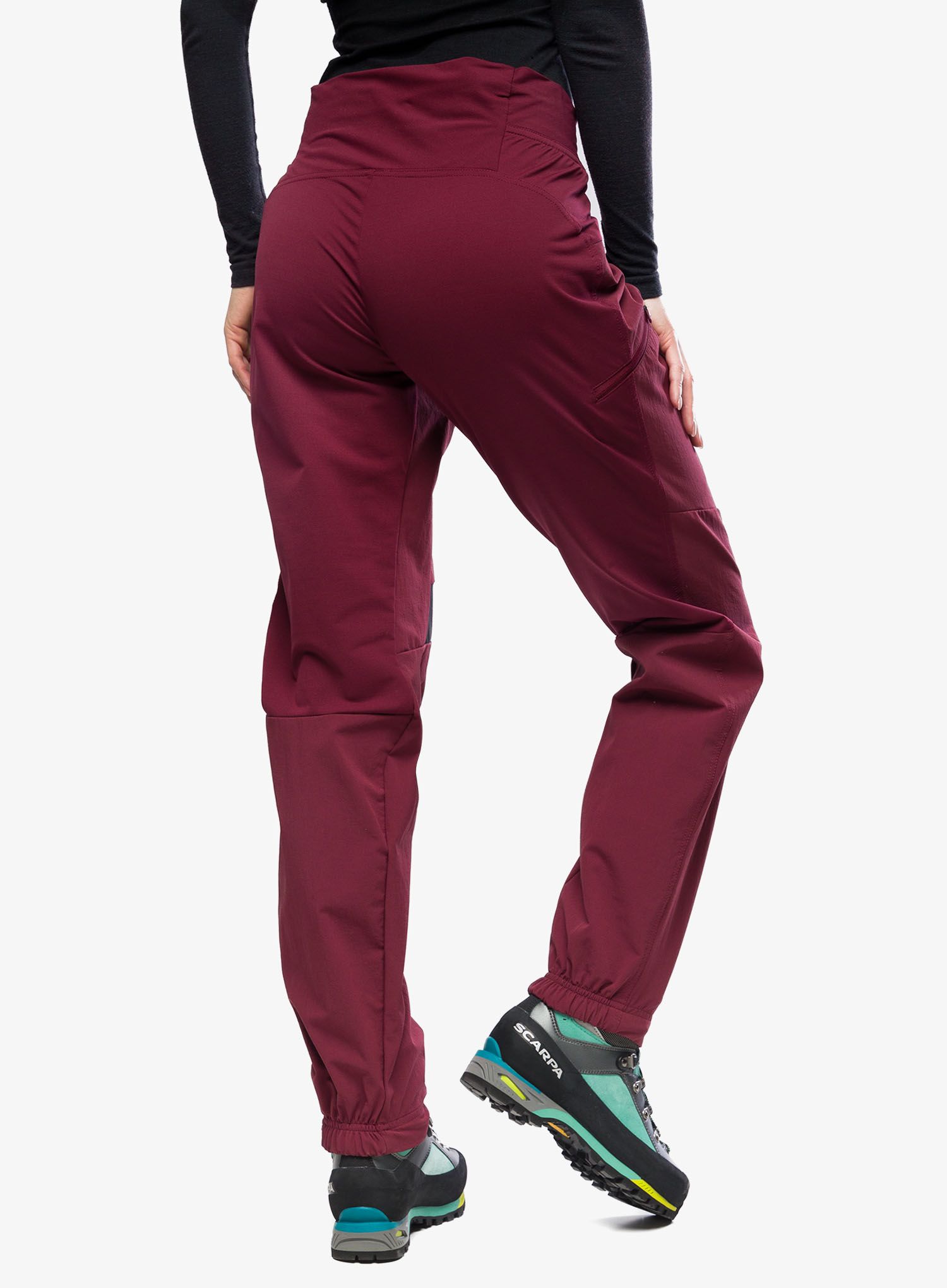 Ženske softshell hlače adidas TERREX Techrock Alpine Climbing Pants - shadow red