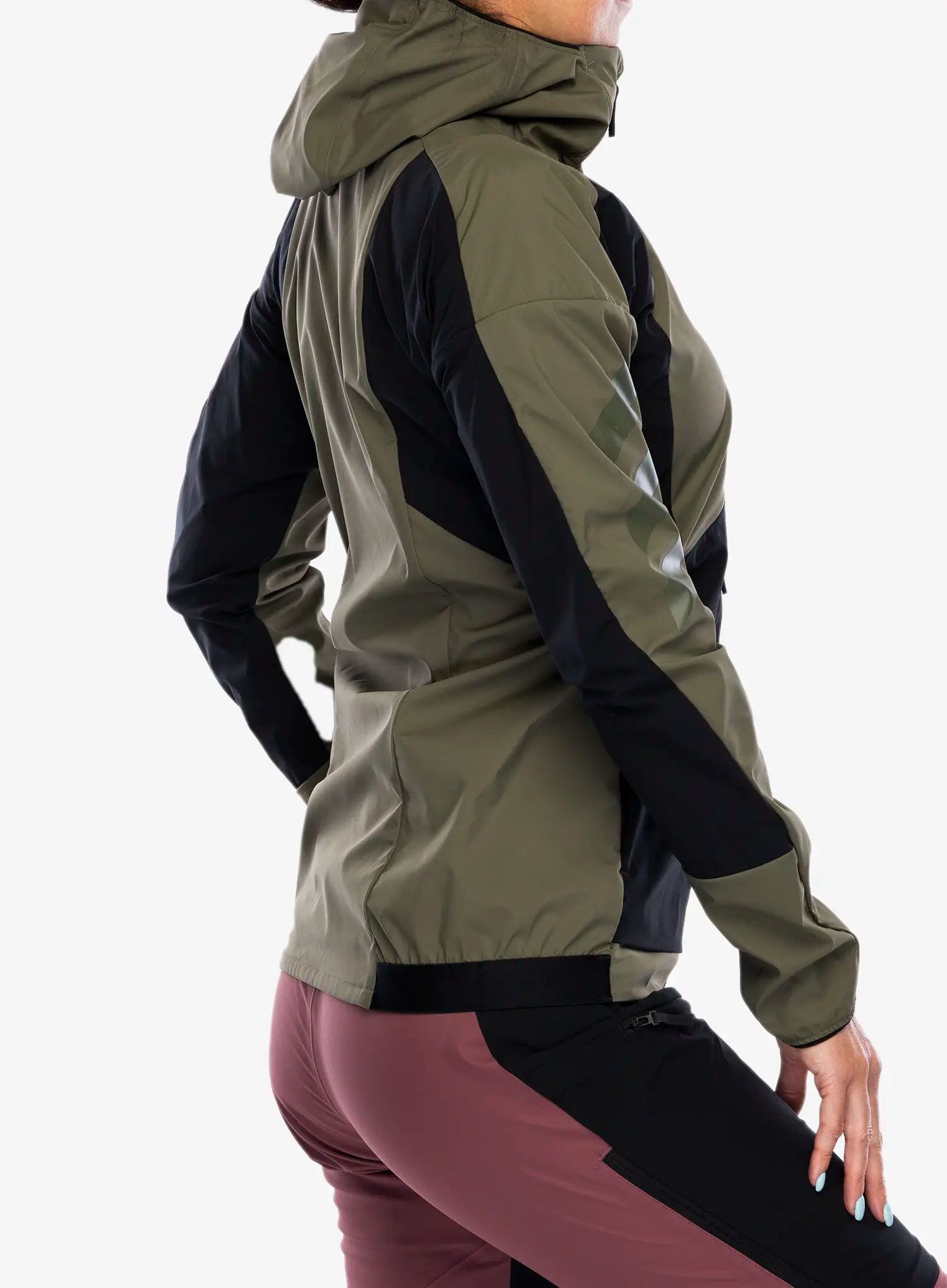 Ženska softshell jakna adidas TERREX Techrock GORE-TEX WINDSTOPPER Softshell Jkt - olive strata/black
