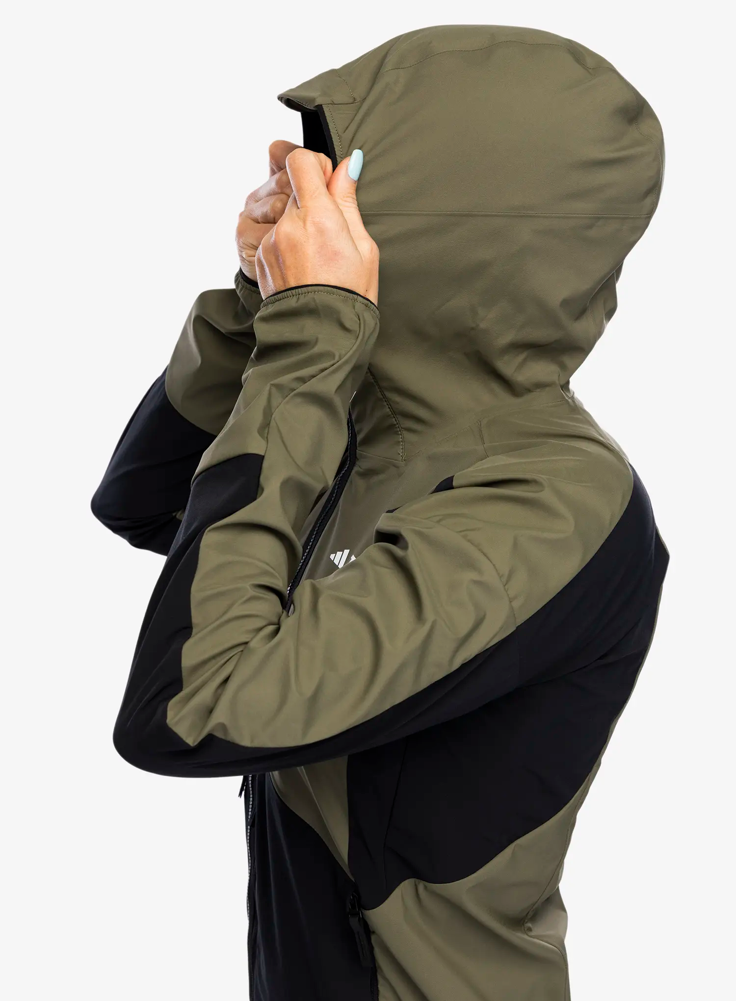 Ženska softshell jakna adidas TERREX Techrock GORE-TEX WINDSTOPPER Softshell Jkt - olive strata/black