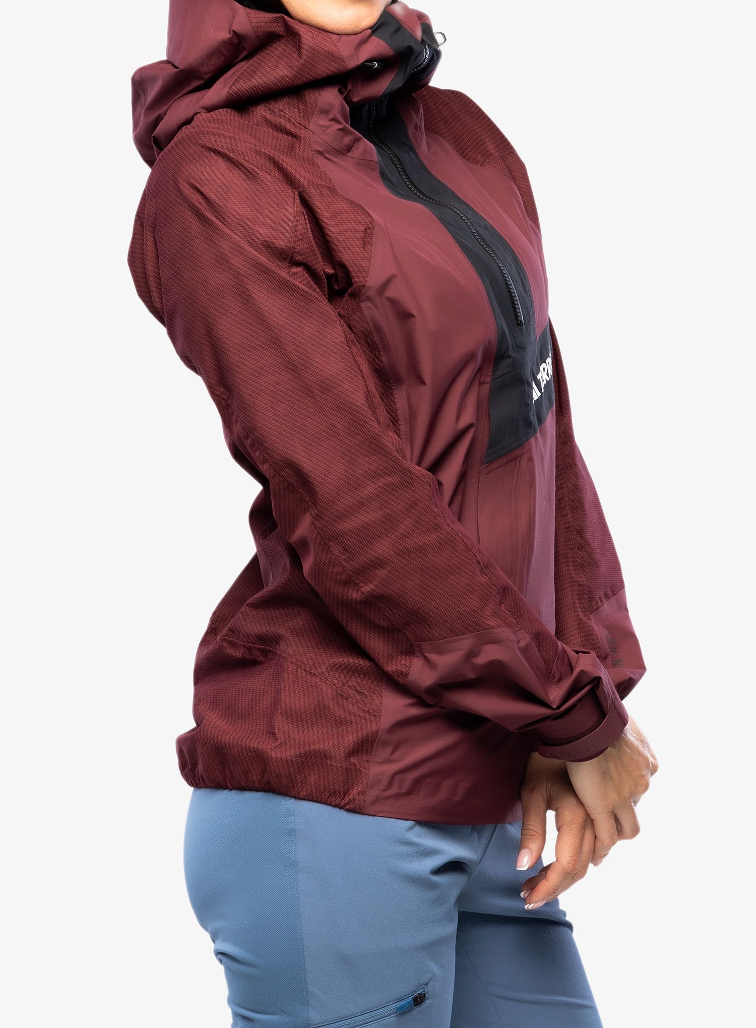 Ženska nepremočljiva jakna adidas TERREX Techrock Primeknit RAIN.RDY Anorak - shadow red