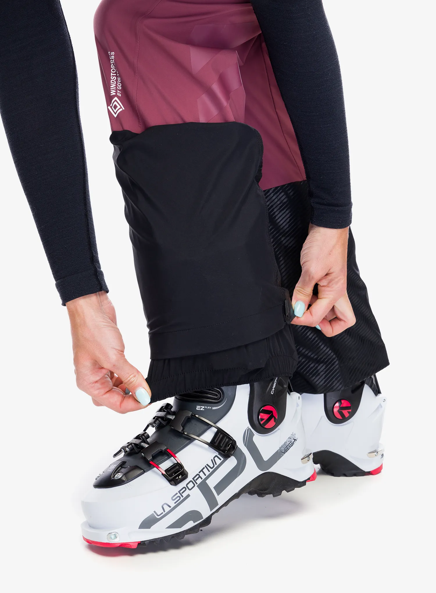 Ženske hlače adidas TERREX Techrock Tour Softshell Pants - black/quiet crimson