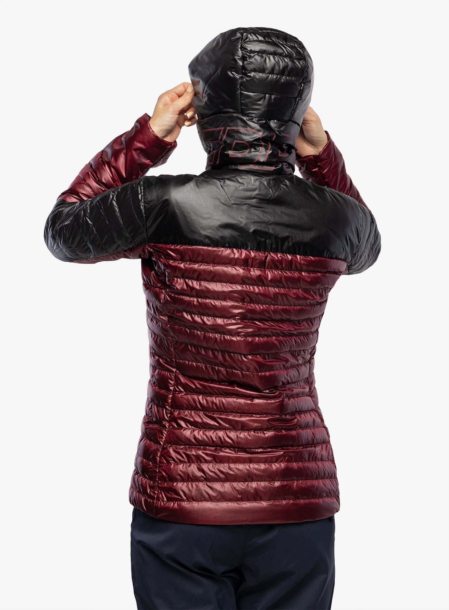 Ženska puhovka adidas TERREX Techrock Year-Round Down Hooded Jkt - shadow red/black