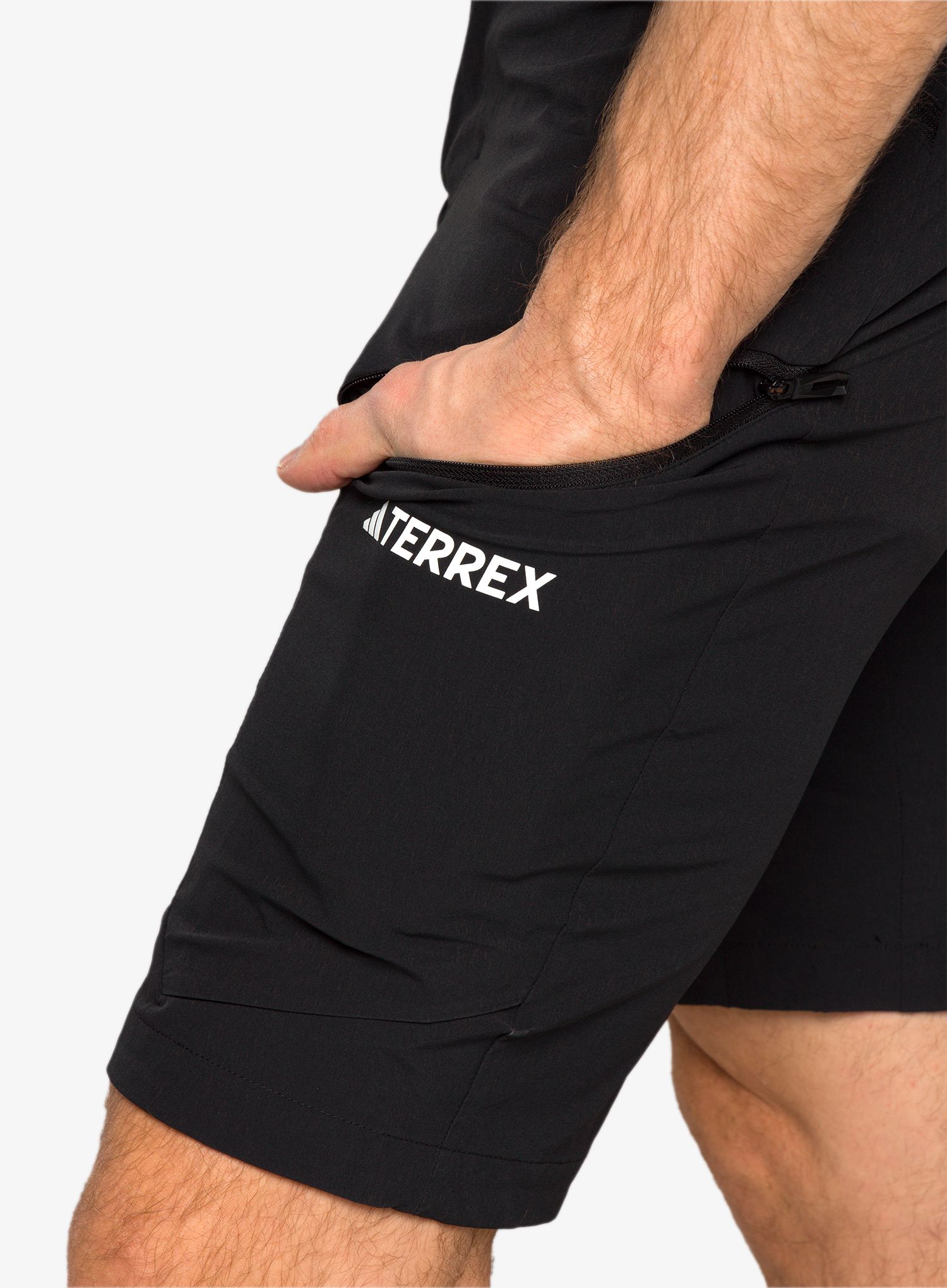 Kratke pohodniške hlače adidas TERREX Xperior Shorts - black
