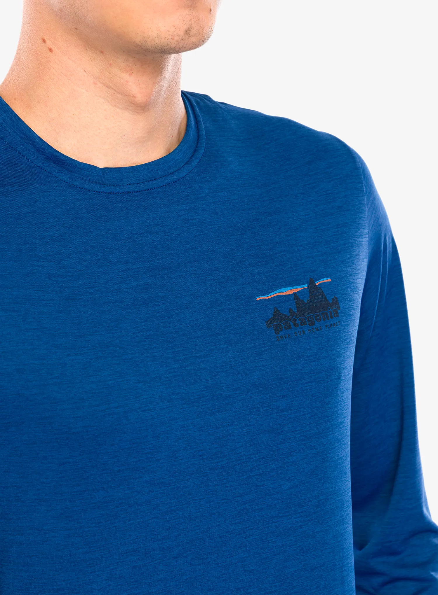 Puloverji brez kapuce Patagonia L/S Cap Cool Daily Graphic Shirt - 73 skyline/clement blue x-dye