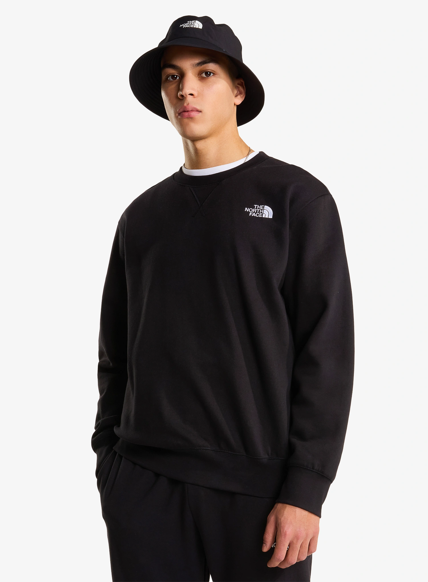TheNorthFaceEssentialRelaxedCrew_tnfblack197065062064a.webp