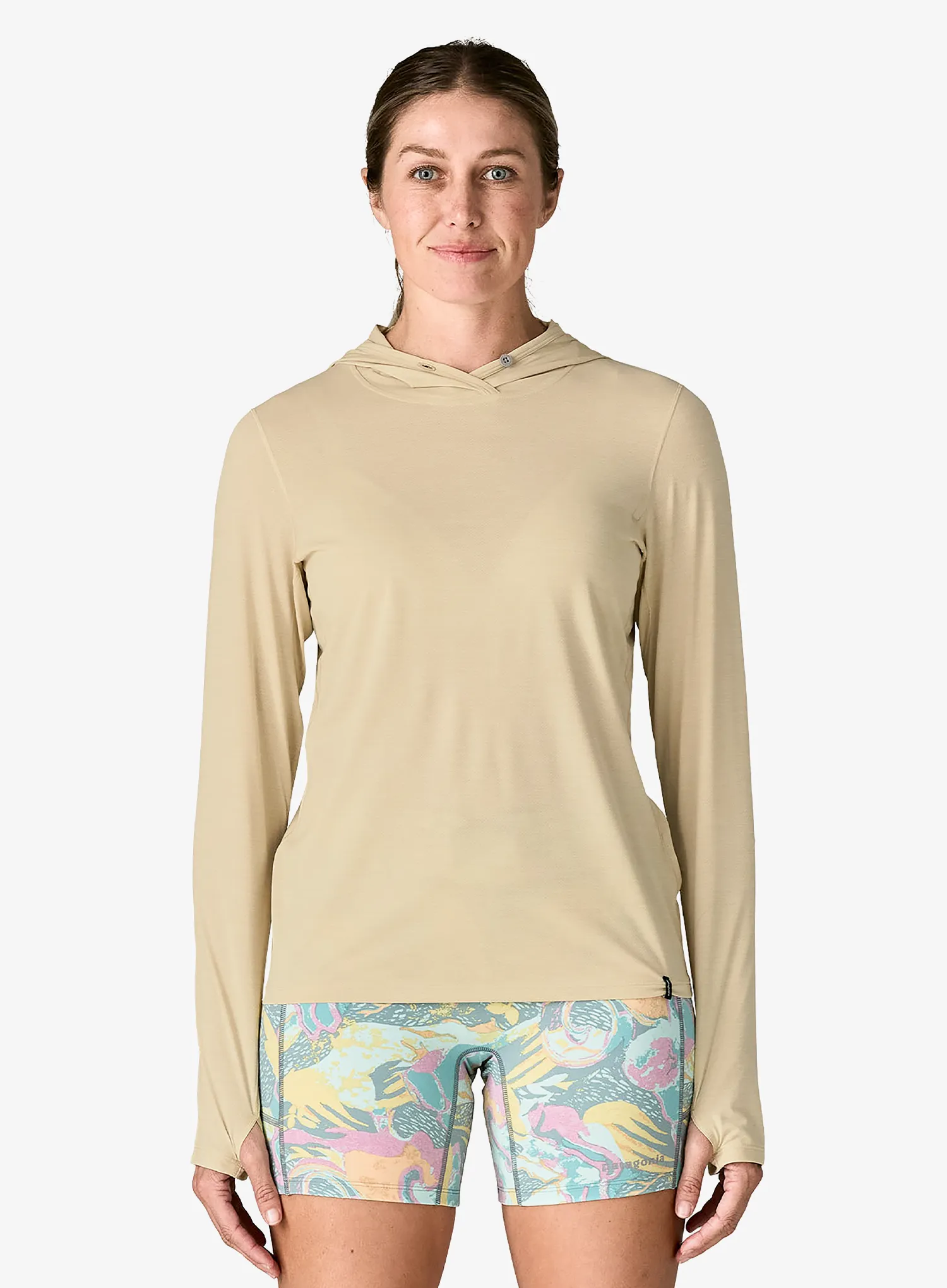 qwePatagoniaCapCoolUltraHoodypumicedynowhitex_dye198077695691AA.webp