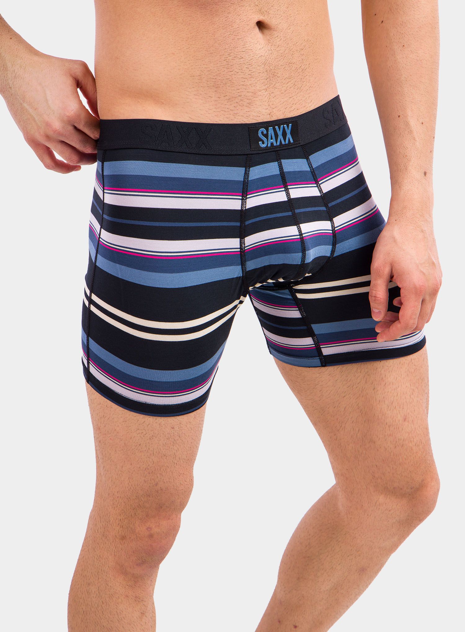 Moške boksarice SAXX Vibe Boxer Brief - black tartan stripe