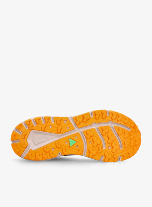Tekaški čevlji Brooks Divide 6 - black/orange/chateau grey