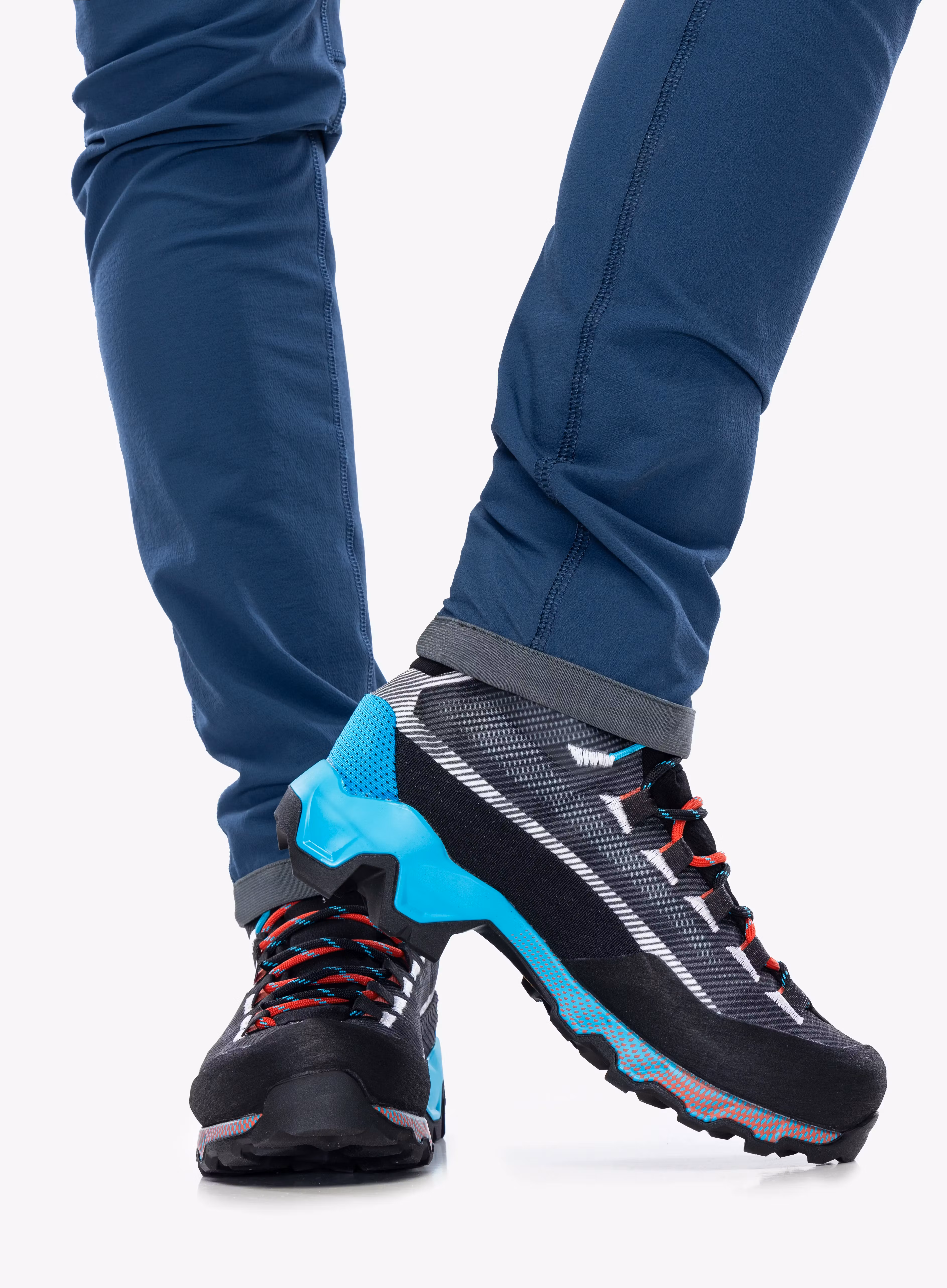 Ženski GORE-TEX čevlji La Sportiva Aequilibrium Hike GTX - malibu blue/carbon
