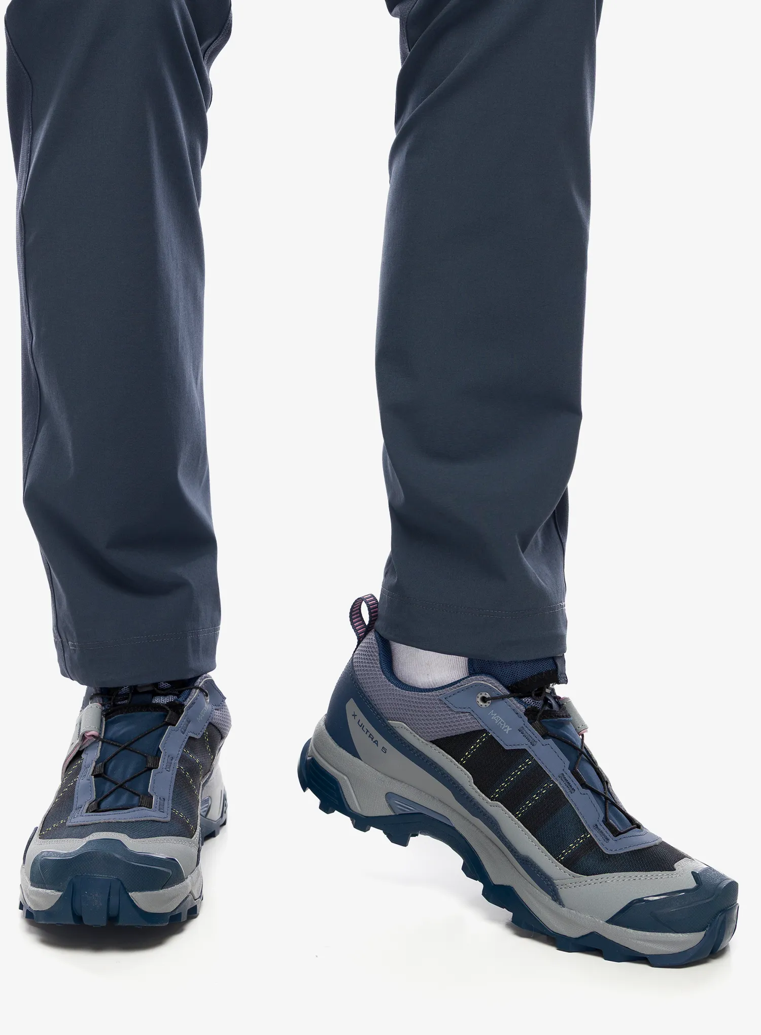 Ženski GORE-TEX čevlji Salomon X Ultra 5 GTX - spellbound/monument/dusky