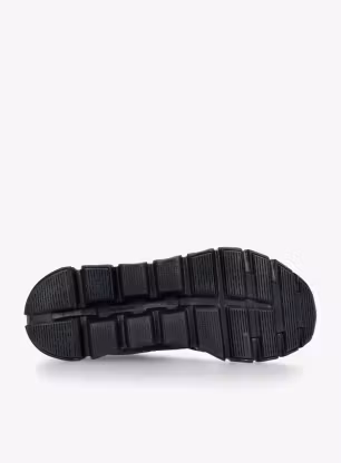 Moški čevlji On Cloud 6 - black/black
