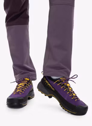 Ženski pristopni čevlji La Sportiva TX4 Evo - purple/yellow