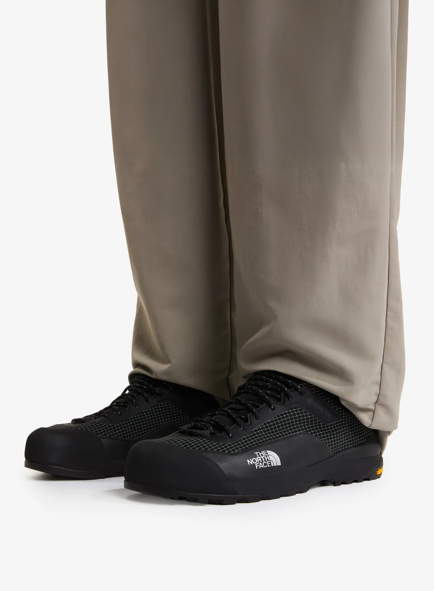 Pristopni čevlji The North Face Verto Approach GORE-TEX - tnf black/tnf black