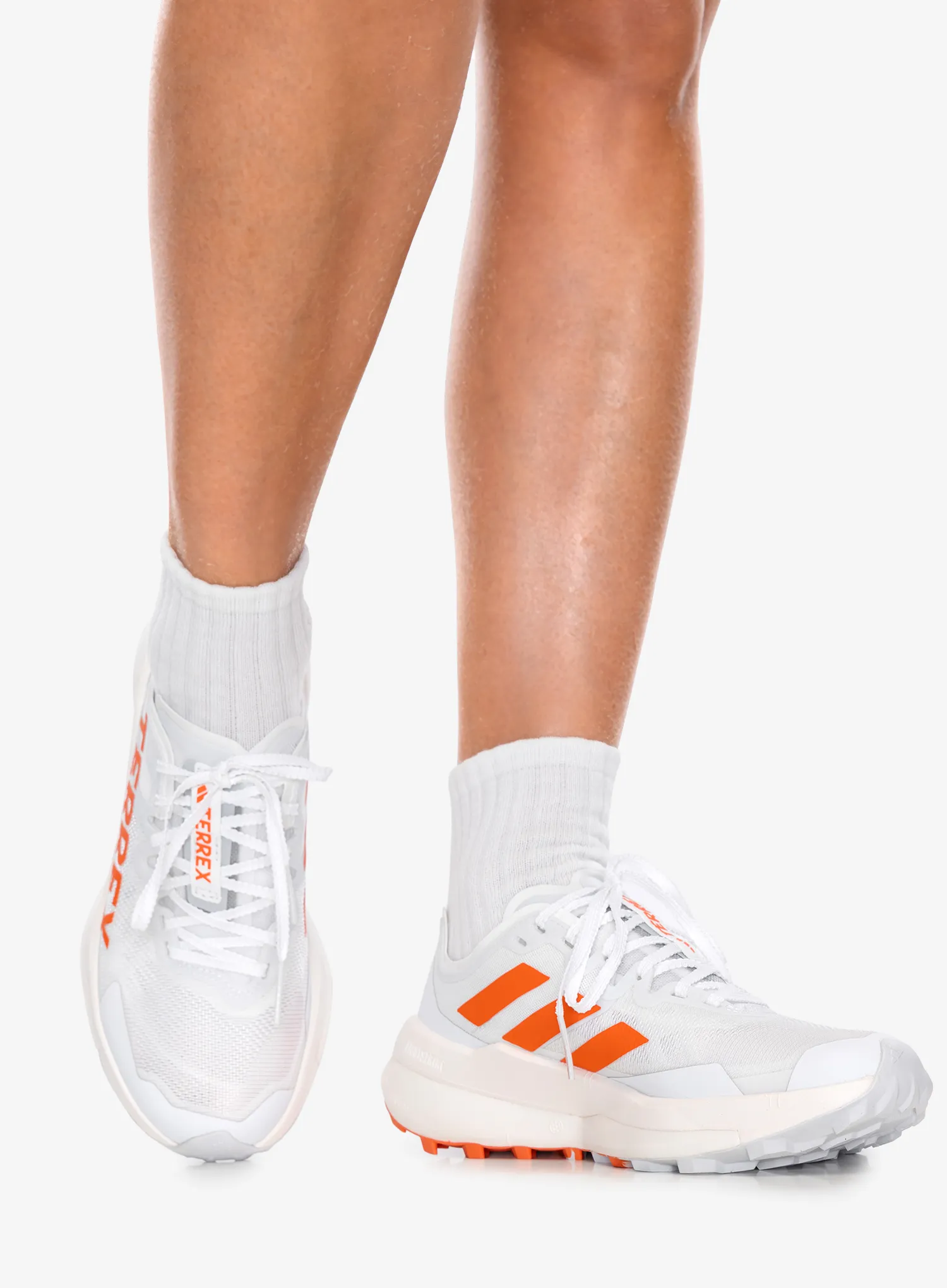 Ženski tekaški čevlji adidas TERREX Agravic Speed - ftwwht/impora/dshgry