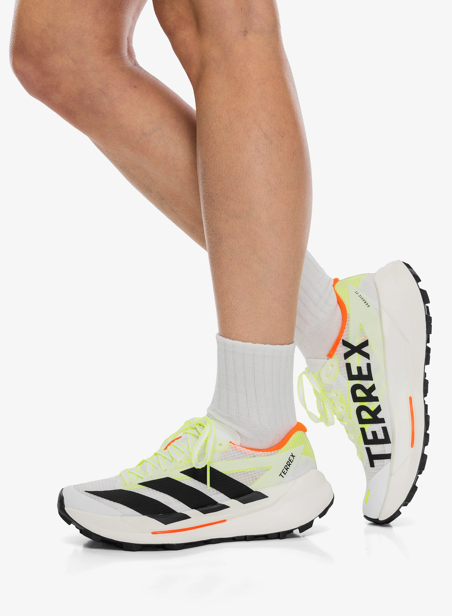 Ženski tekaški čevlji adidas TERREX Agravic TT - ftwr white/core blk/imp orange
