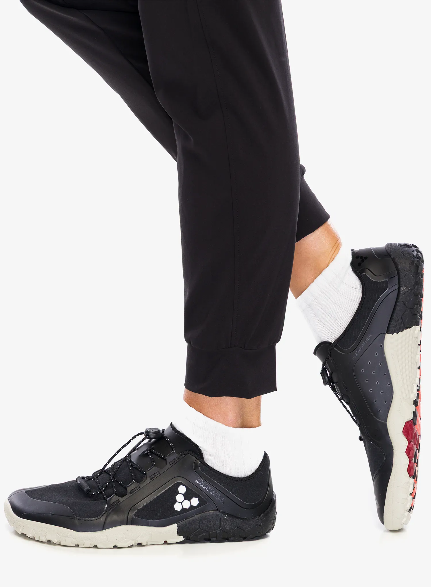 Ženski tekaški čevlji Vivobarefoot Primus Trail III All Weather FG - obsidian