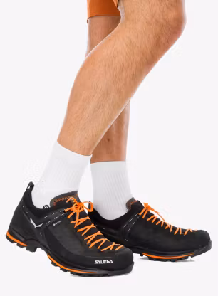 Treking čevlji Salewa Mountain Trainer 2 GTX - black/carrot