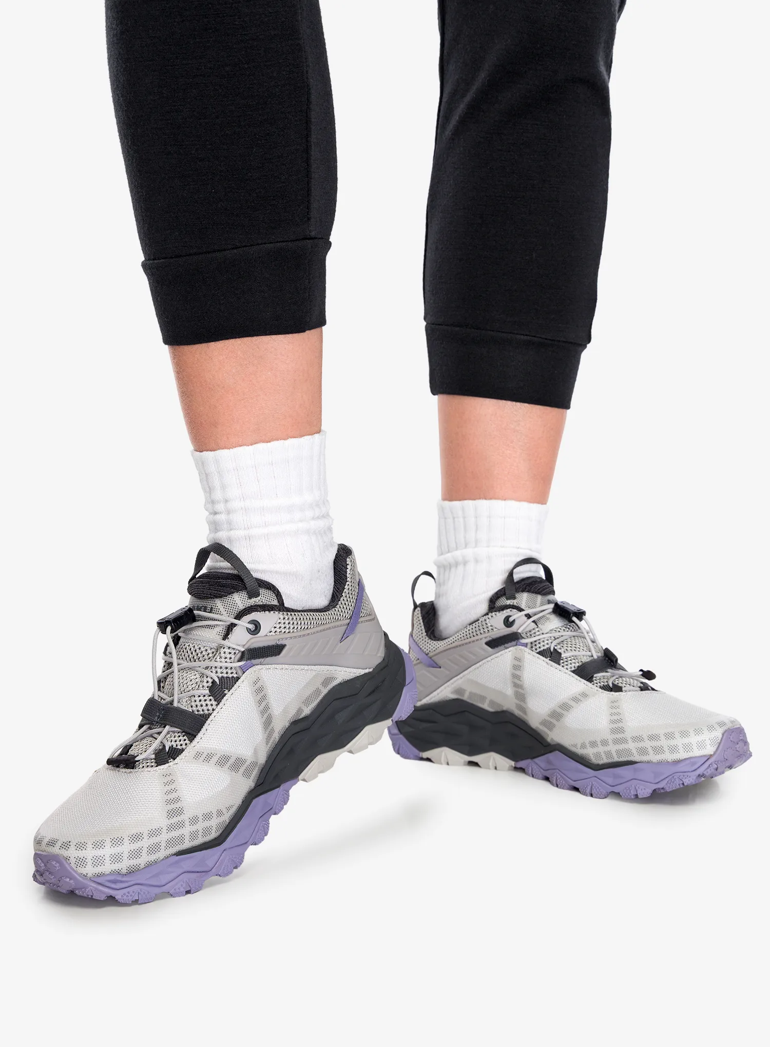 Ženski pohodniški čevlji AKU Flyrock GTX - light grey/violet