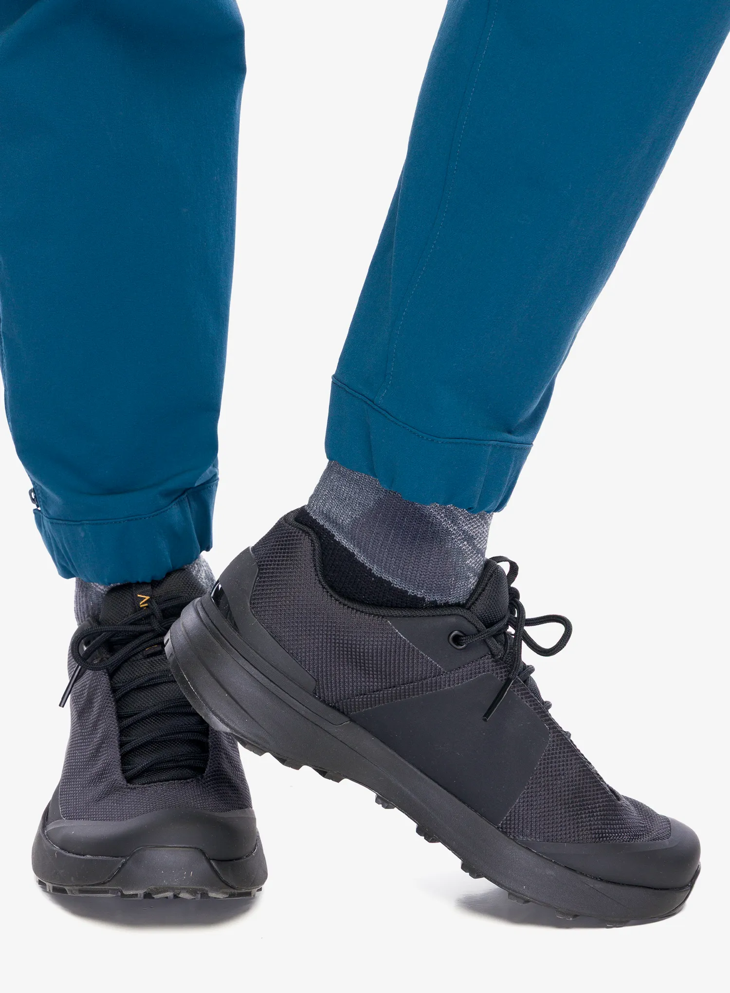 Ženski pohodniški čevlji Arcteryx Kopec GTX - blck/yukon