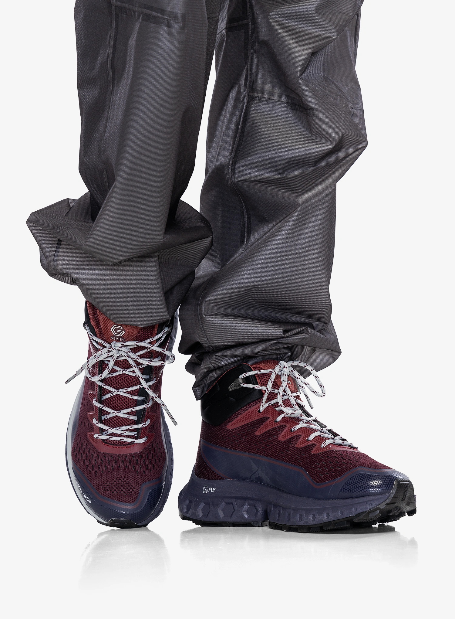 Ženski pohodniški čevlji Inov-8 RocFly G 390 - burgundy/black