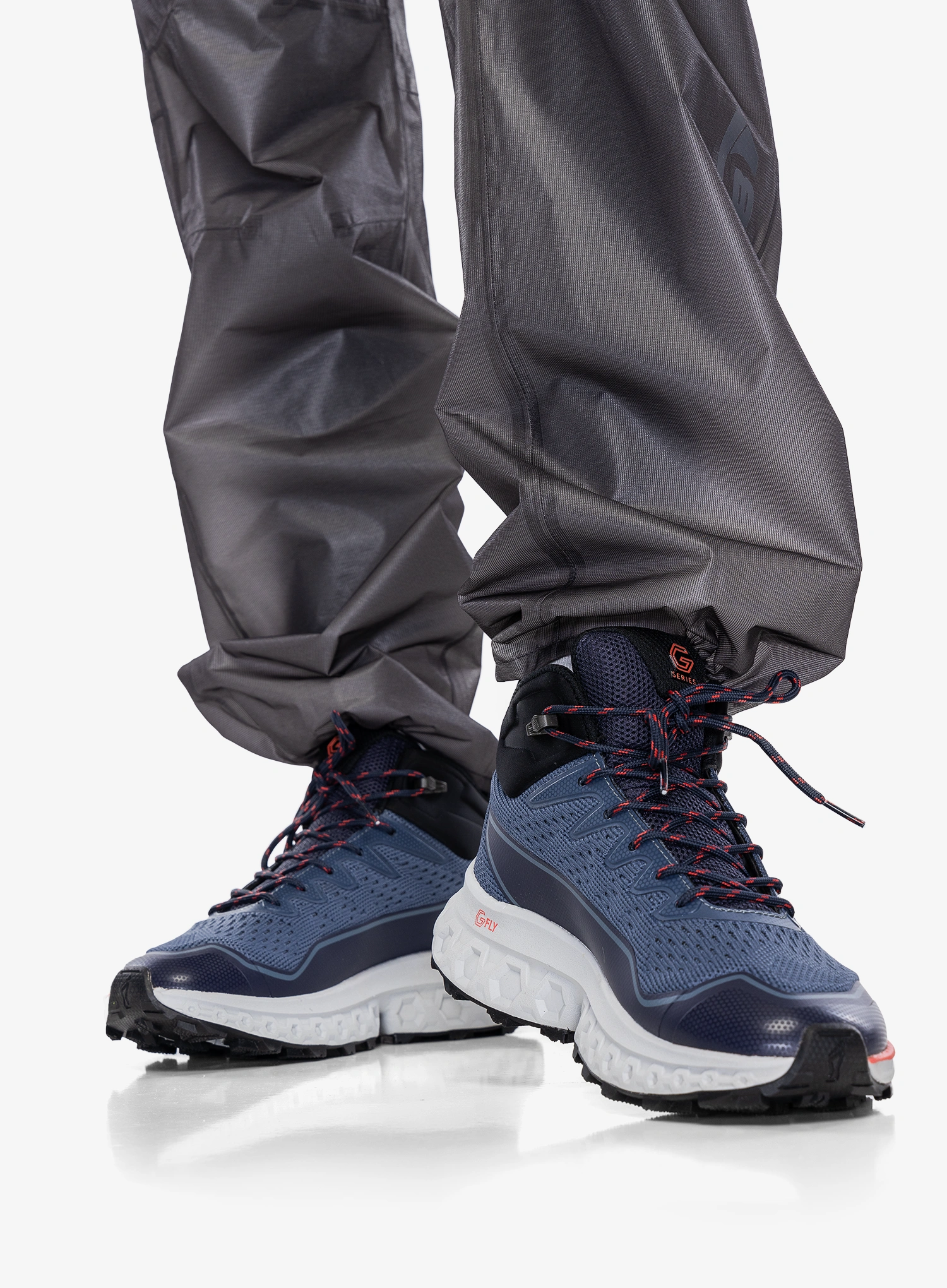 Ženski pohodniški čevlji Inov-8 RocFly G 390 - lilac/coral