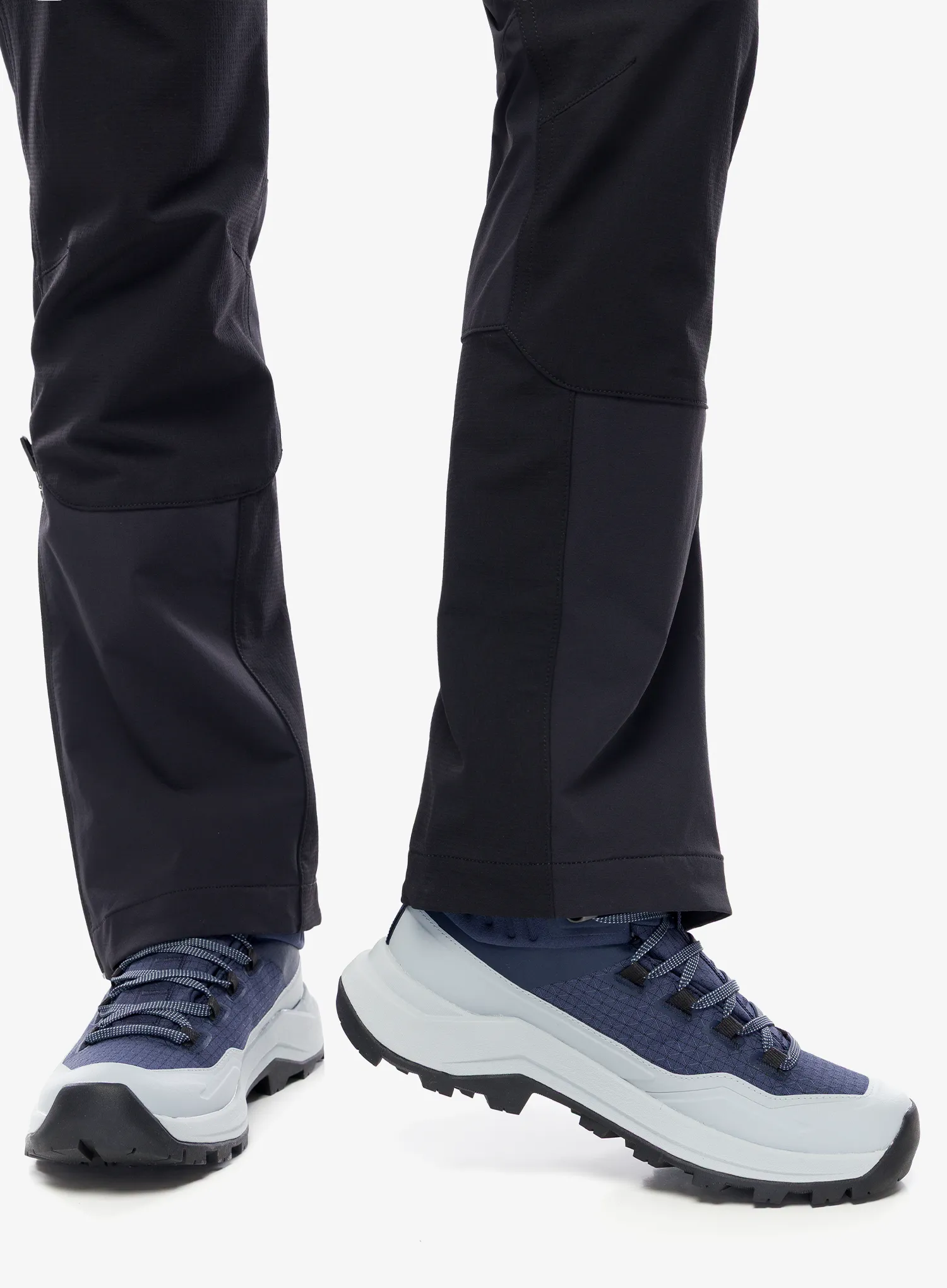 Ženski visoki pohodniški čevlji Mammut Sertig III Mid GTX - marine/platinum