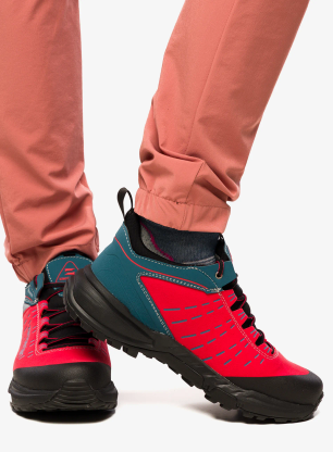 Ženski pohodniški čevlji Zamberlan Circe GTX Low - salmon/peac
