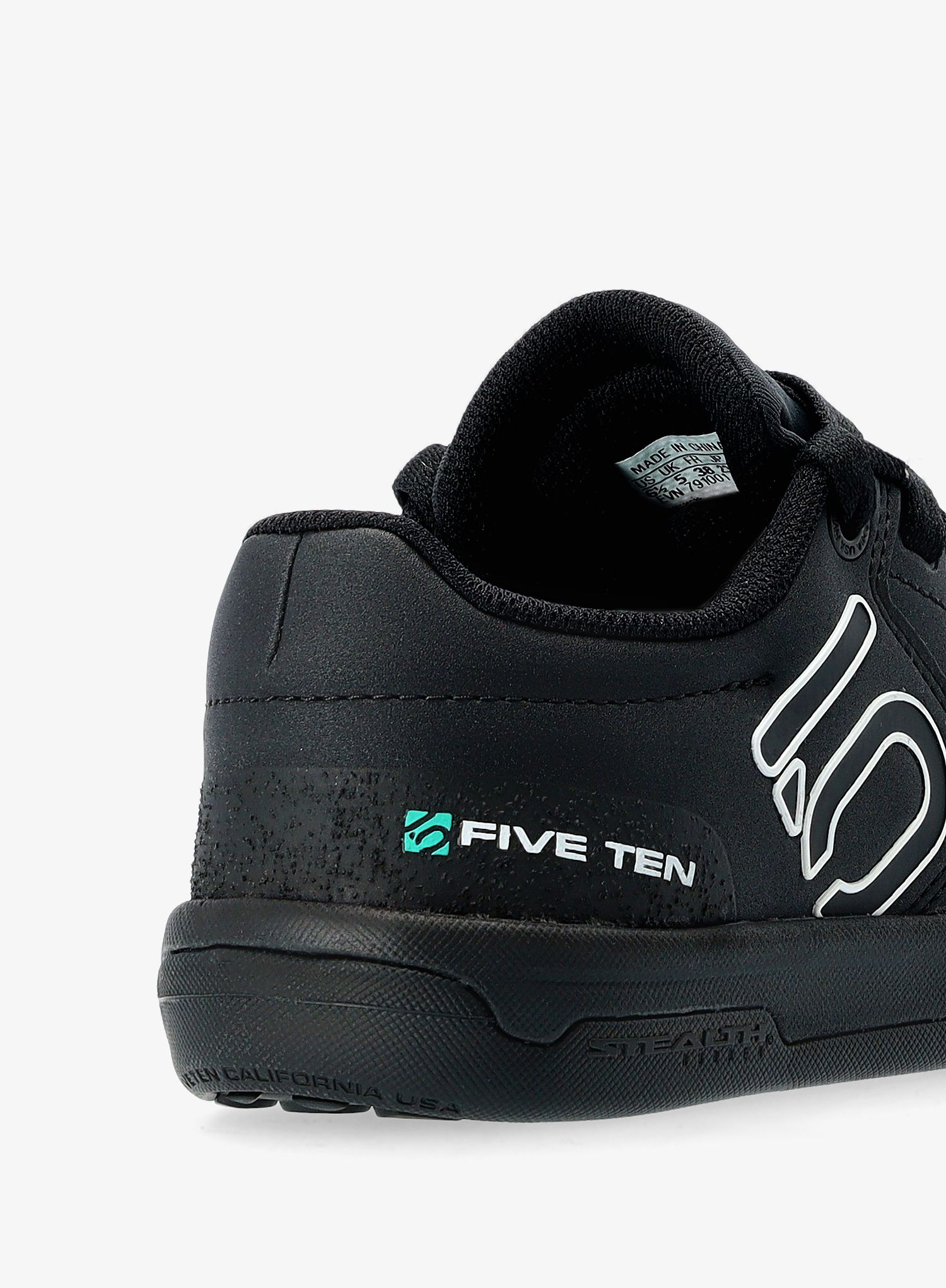 Kolesarski čevlji Five Ten Freerider PRO - core blk/crystal white