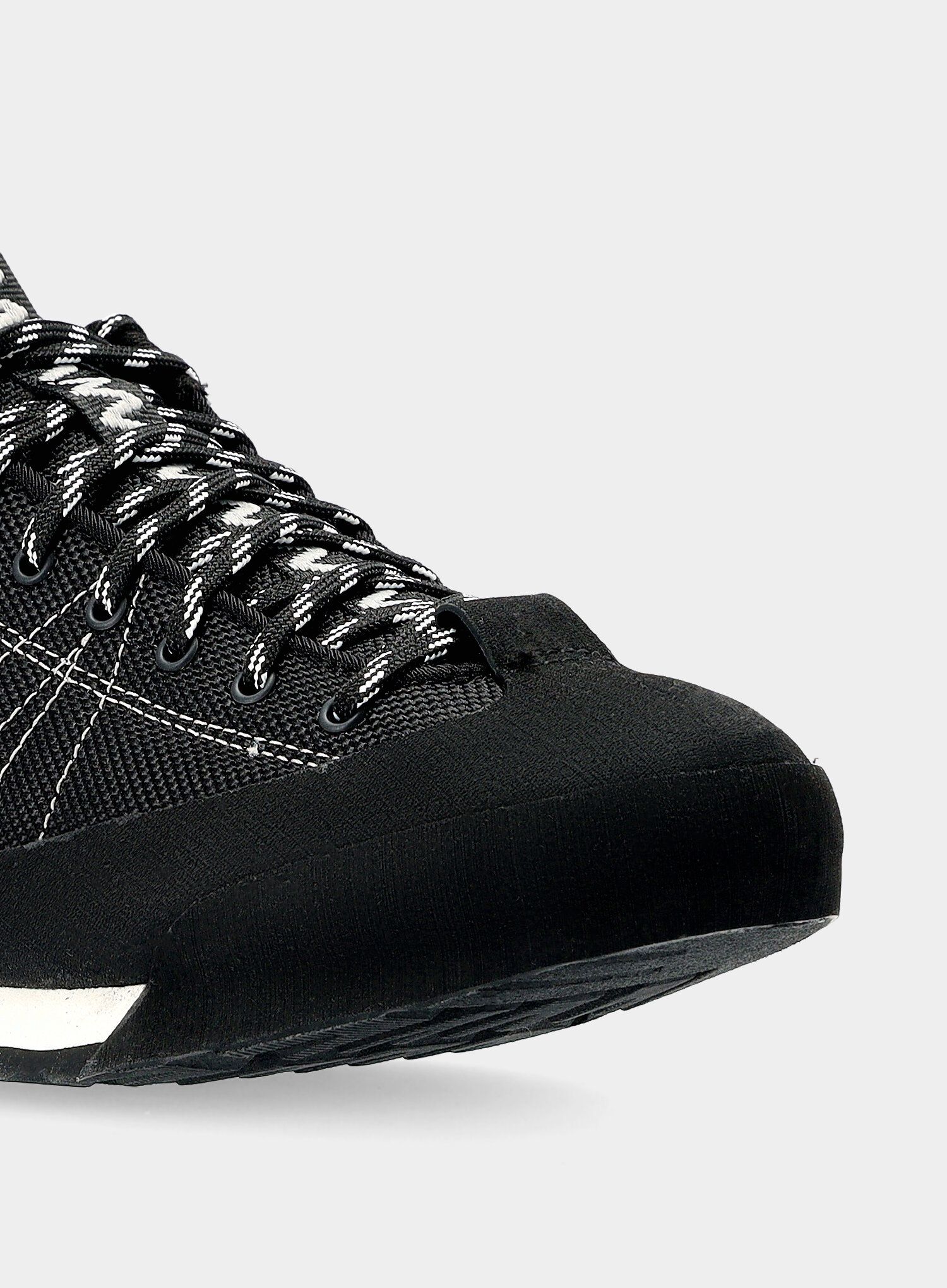 Čevlji lifestyle Merrell Catalyst Storm - black
