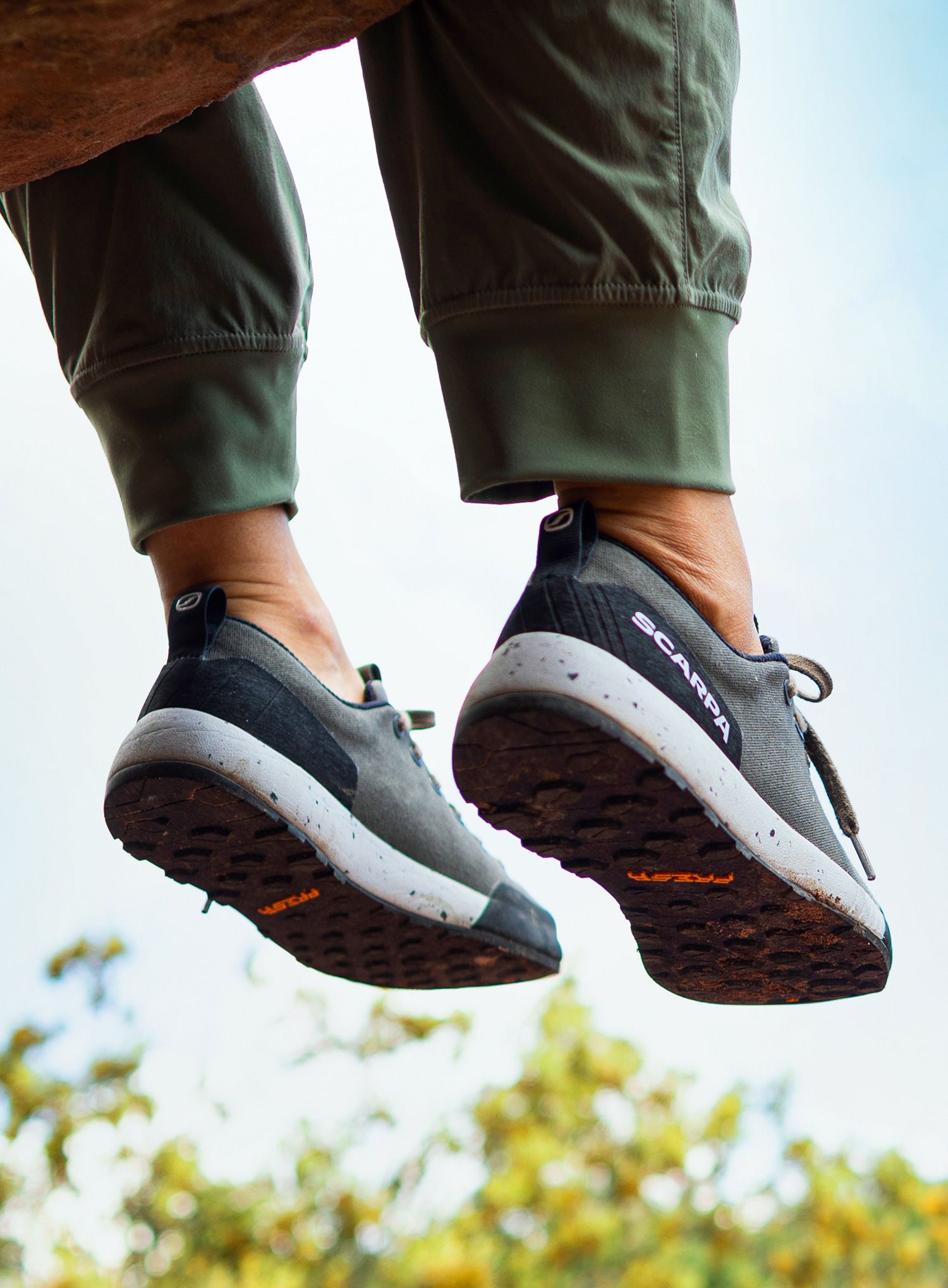 Pristopni čevlji Scarpa Spirit - moss/gray