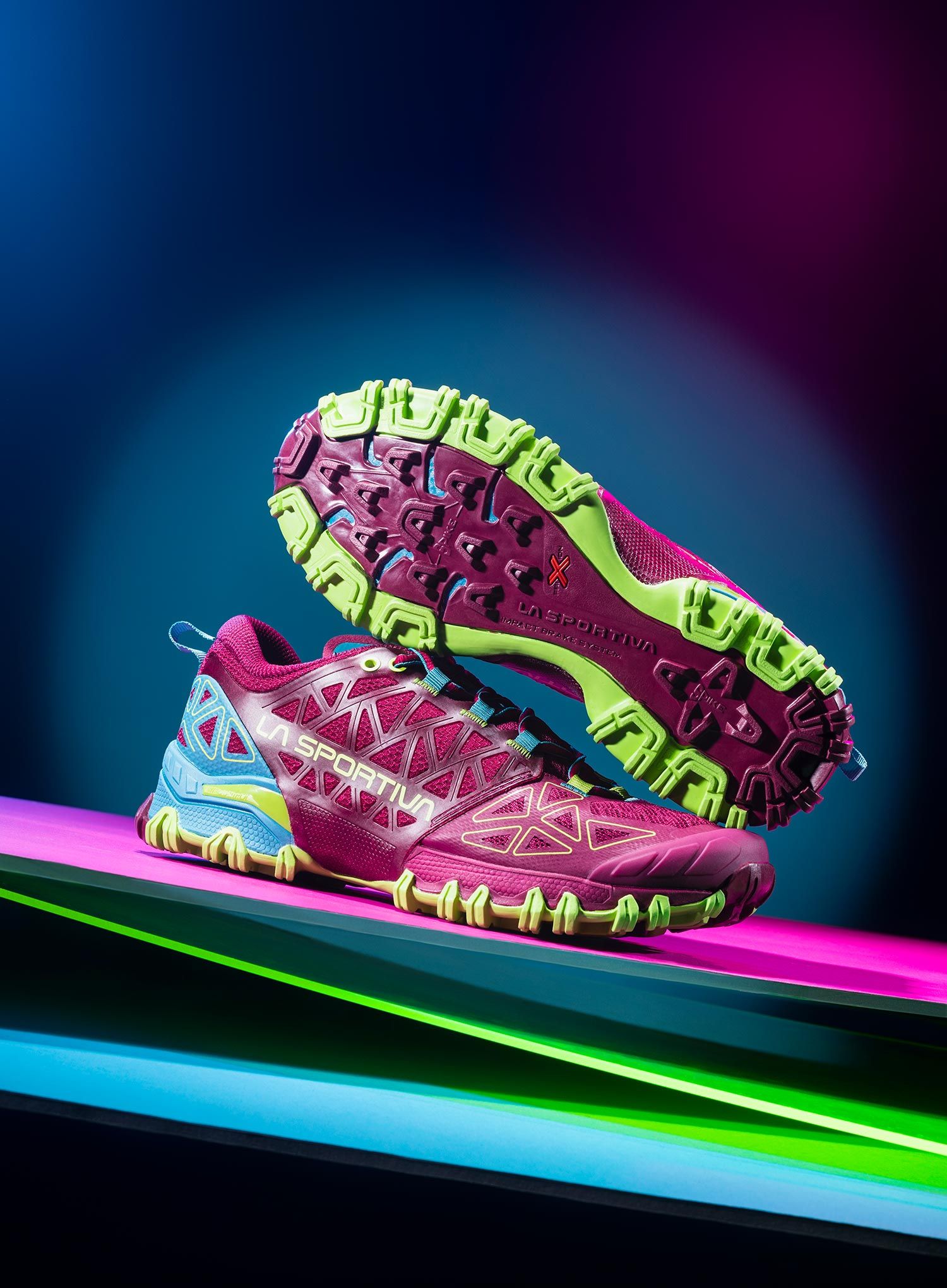 Ženski tekaški čevlji La Sportiva Bushido II - red plum/topaz