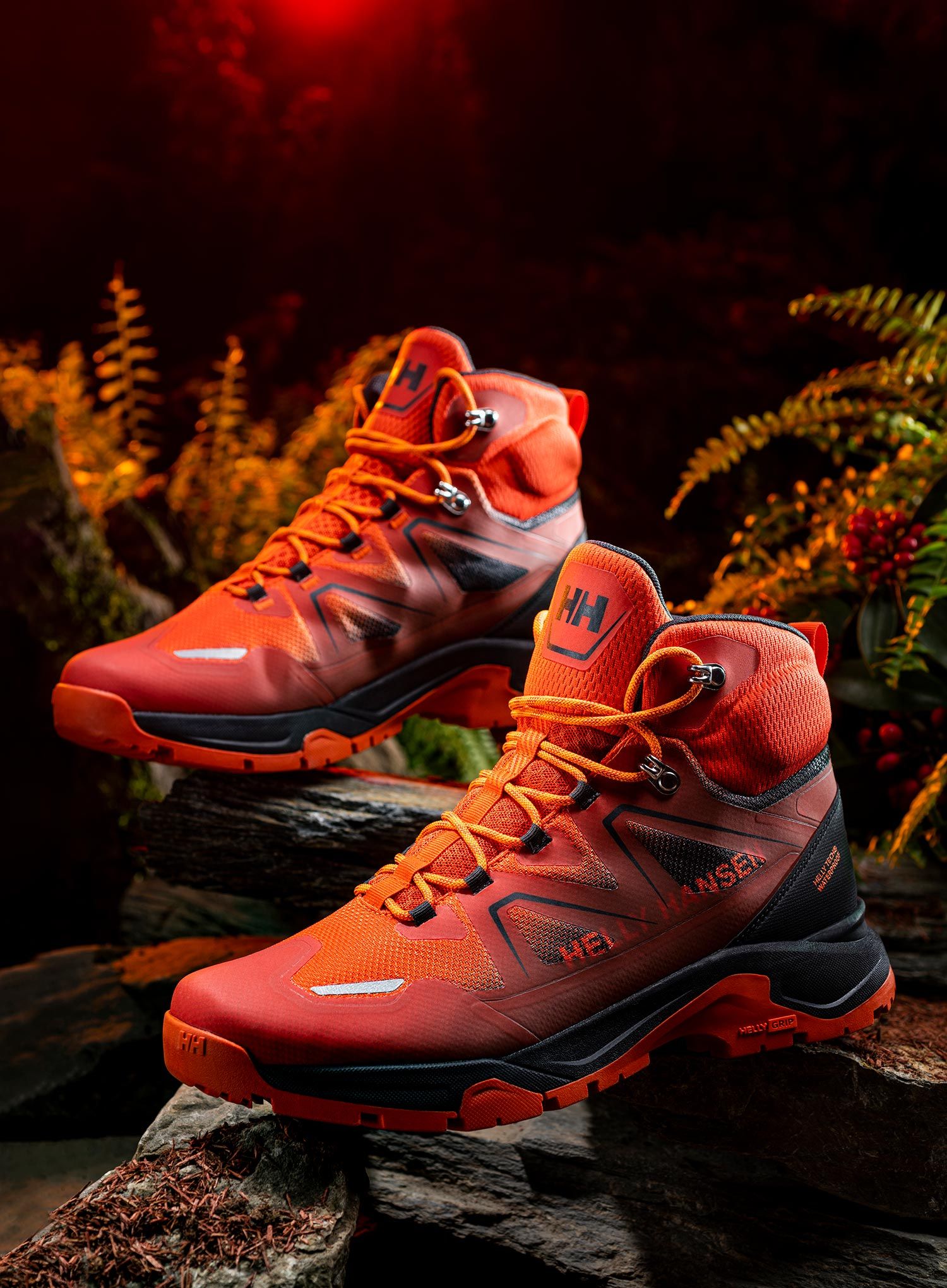 Moški pohodniški čevlji Helly Hansen Cascade Mid HT - cloudberry/black