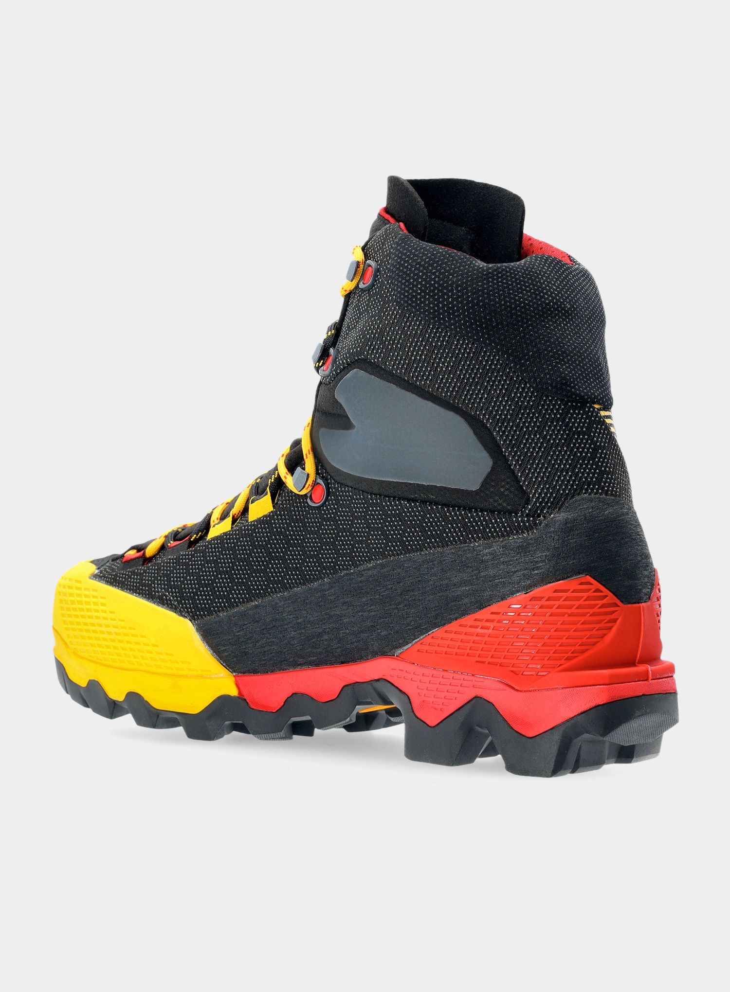 Moški planinski čevlji La Sportiva Aequilibrium ST GTX - black/yellow