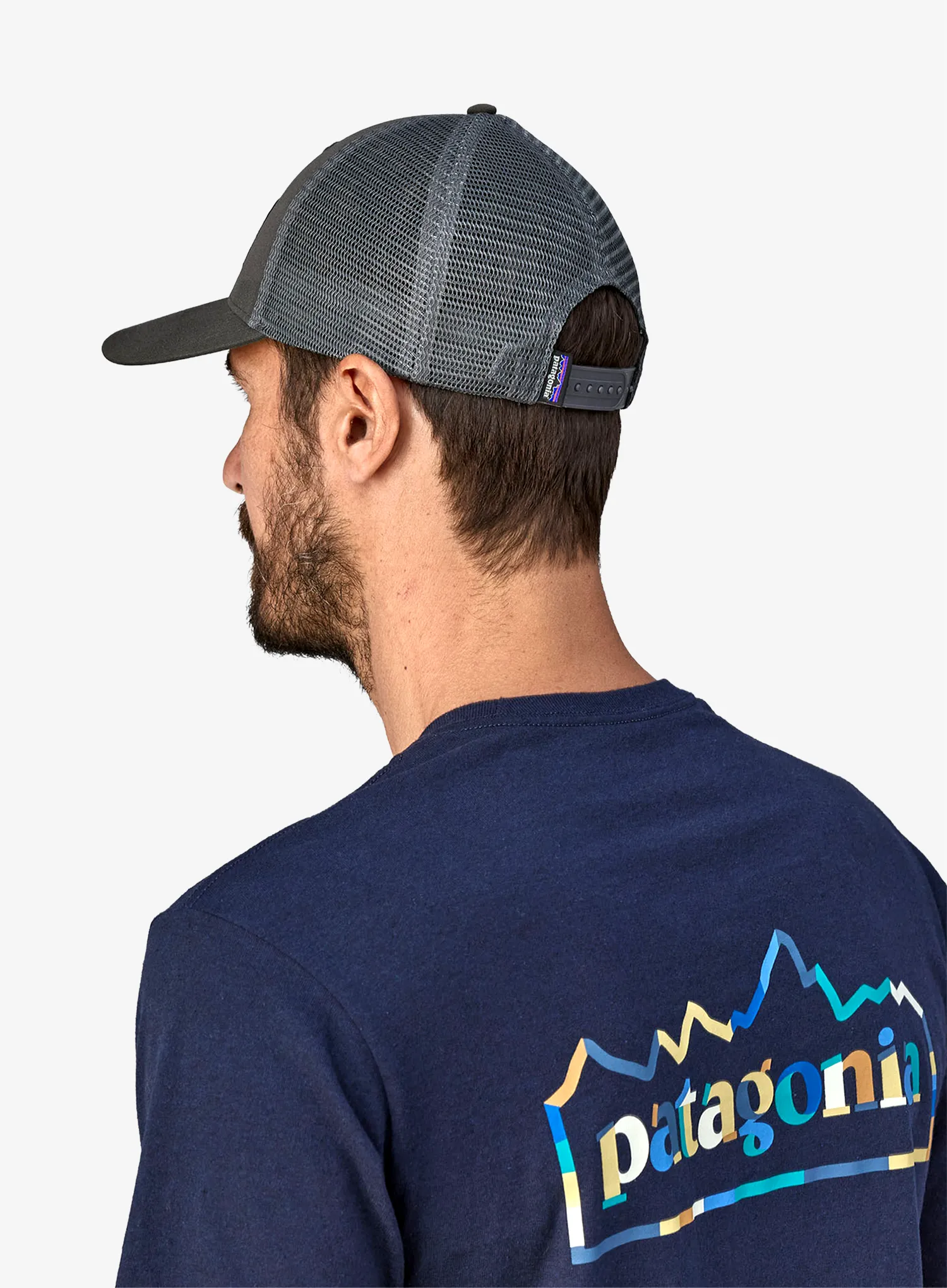 Kape Patagonia P-6 Logo LoPro Trucker Hat - forge grey