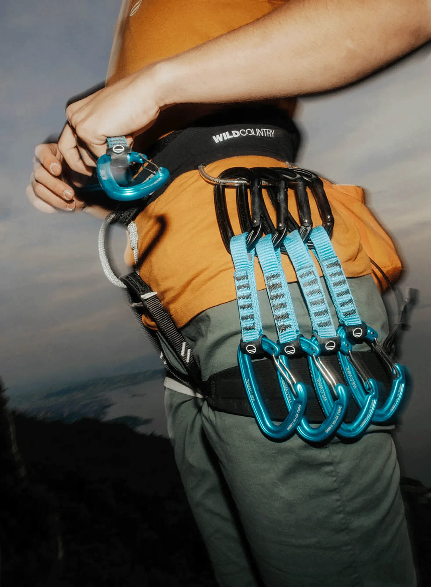 Sistem vponk Wild Country Wildhybrid Quickdraw 12 cm - black/turquoise