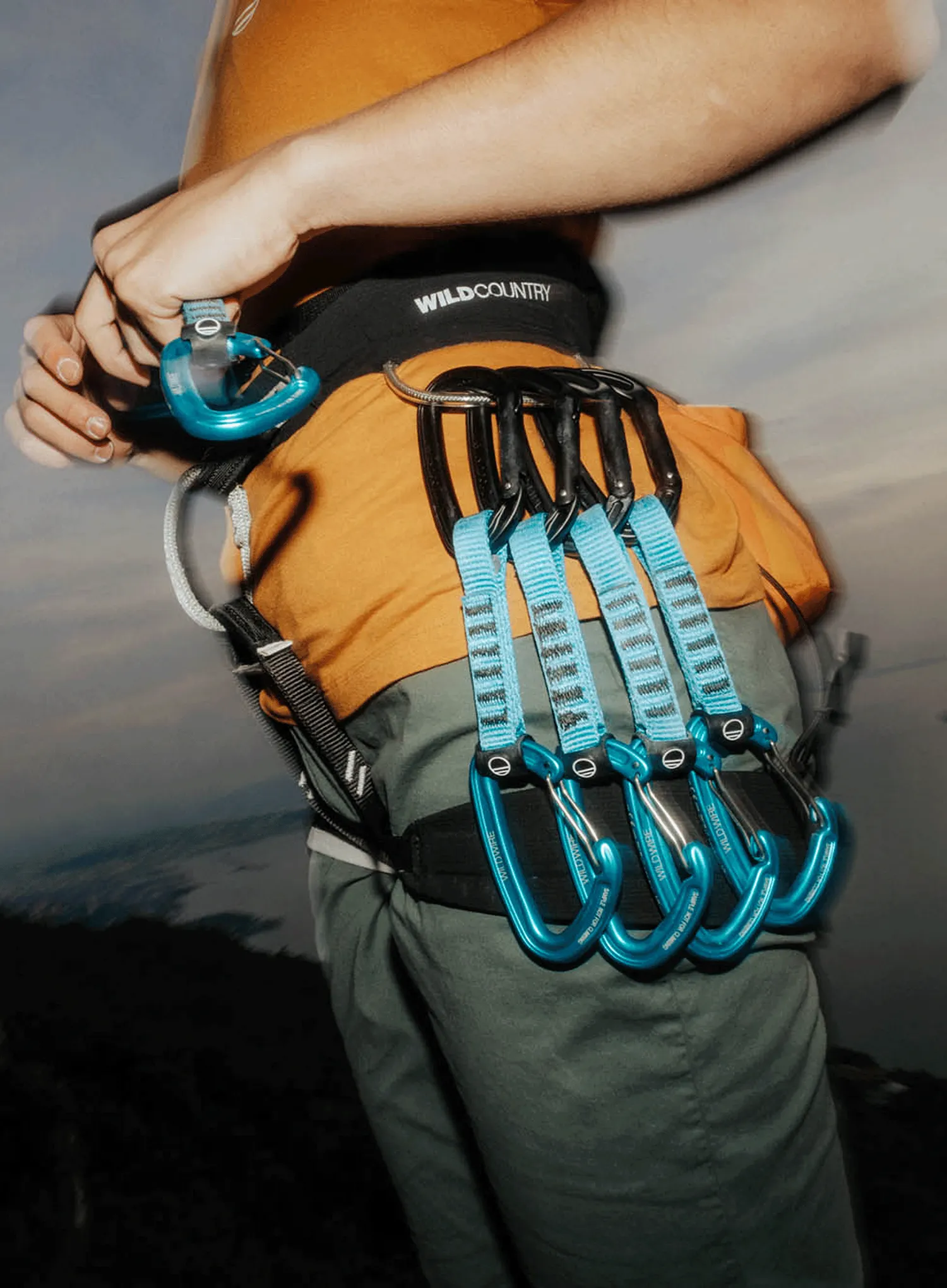 Sistem vponk Wild Country Wildhybrid Quickdraw Set 12 cm - black/turquoise
