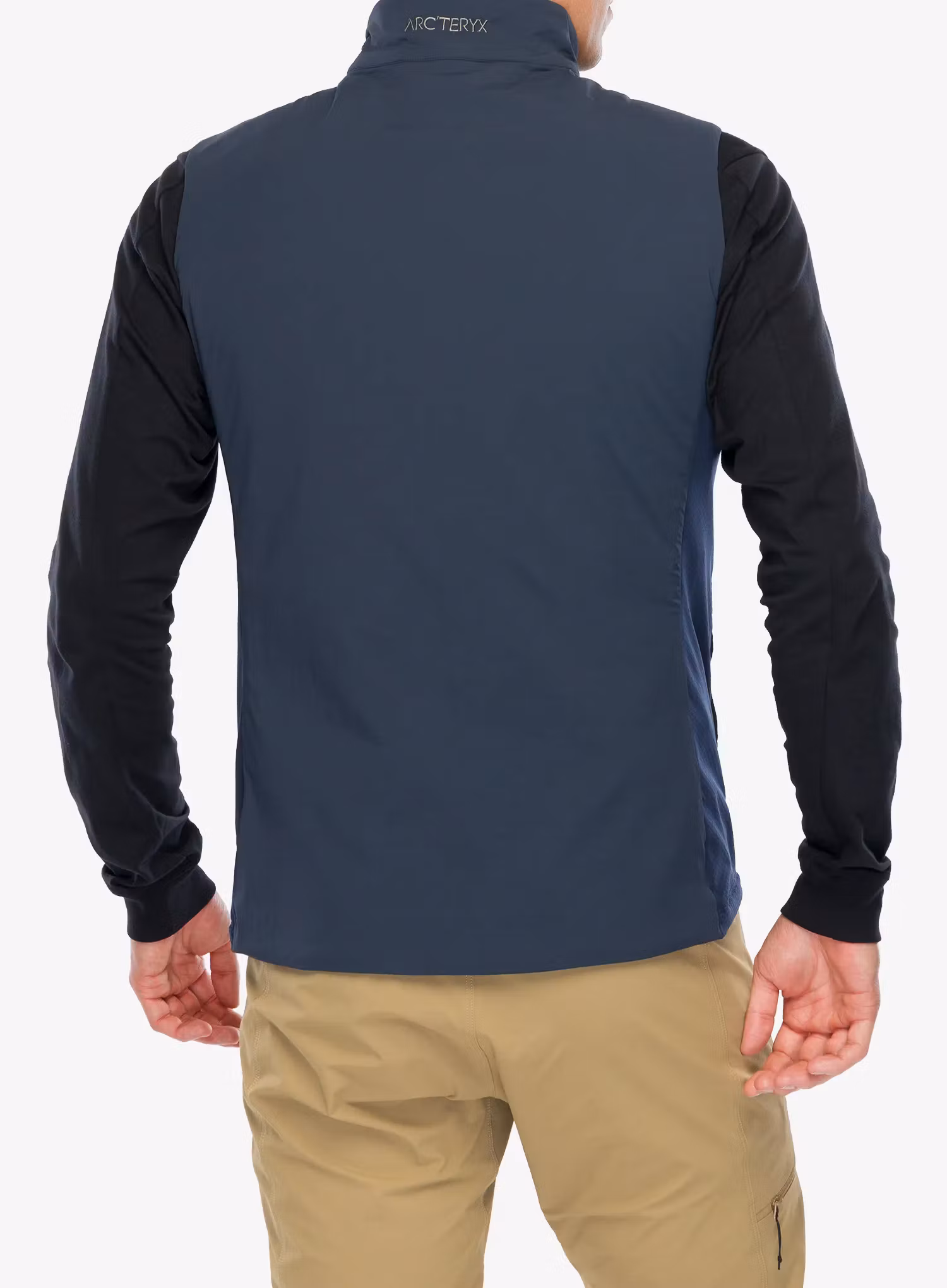 Podložen brezrokavnik Arcteryx Atom Vest - black sapph