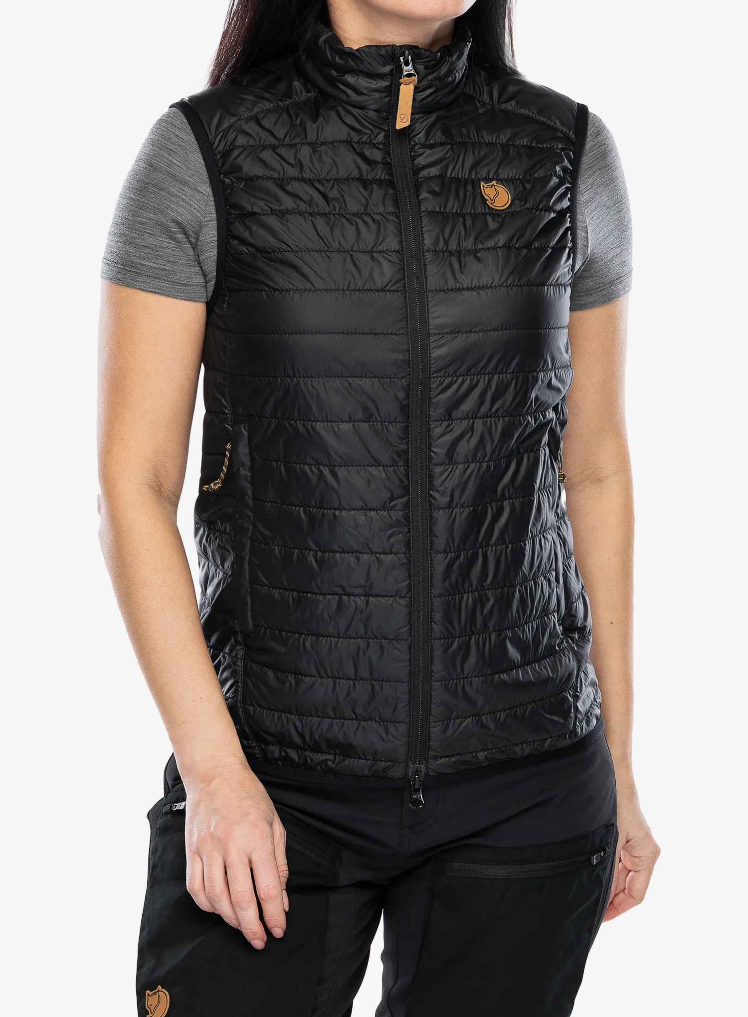 FjallravenAbiskoPaddedVest_black_337.webp