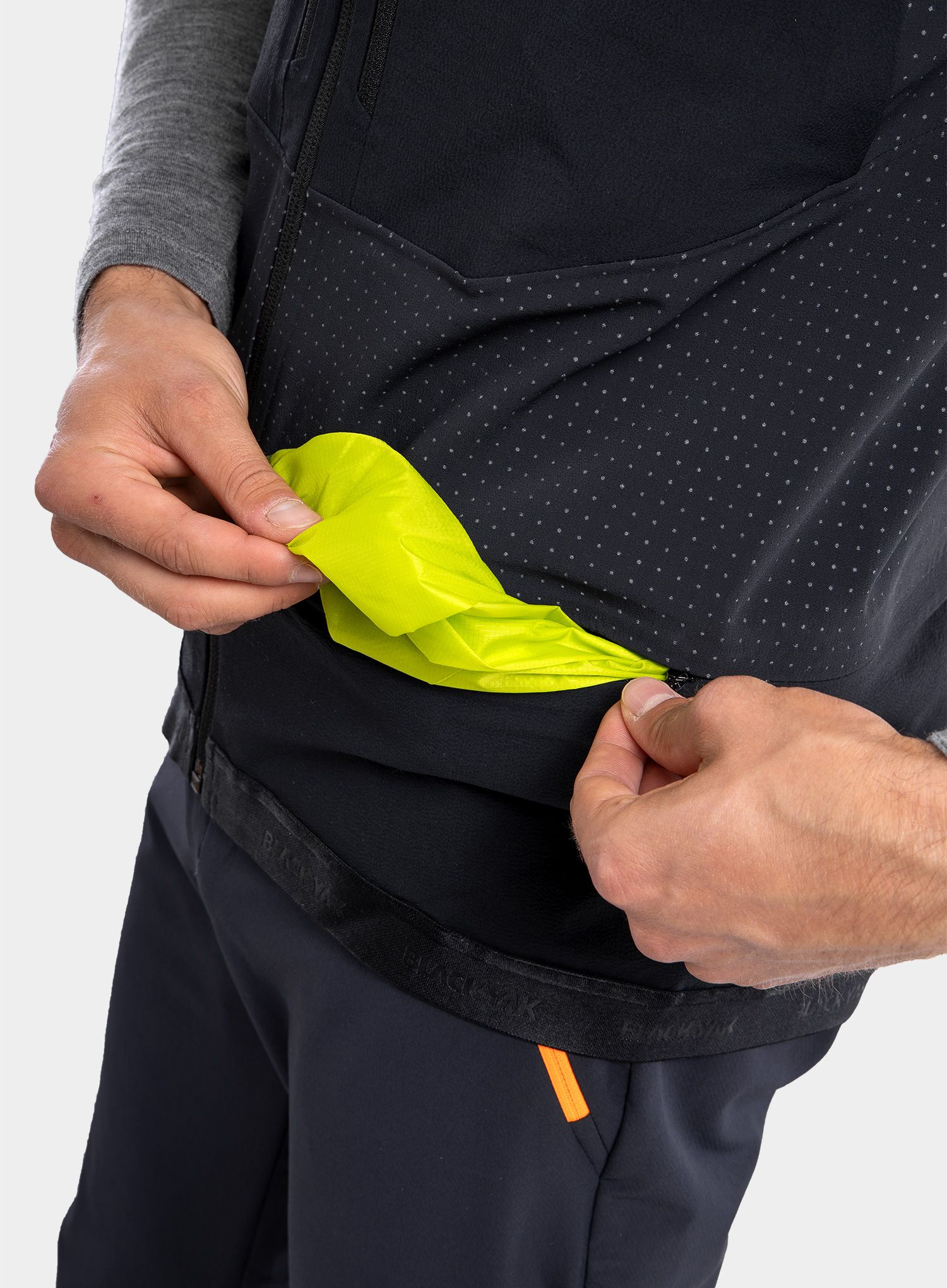 Moški brezrokavnik BlackYak Tulim Convertible Vest - lime punch