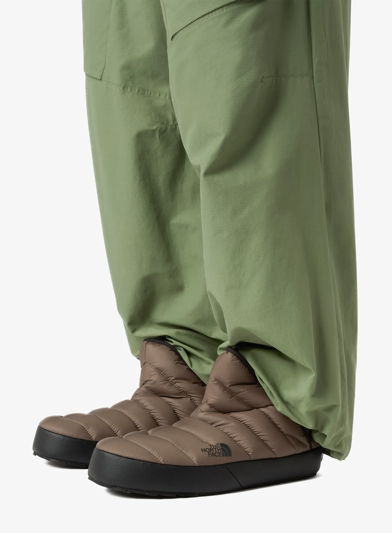 Podloženi copati The North Face ThermoBall Traction Bootie - mocha brown/tnf black
