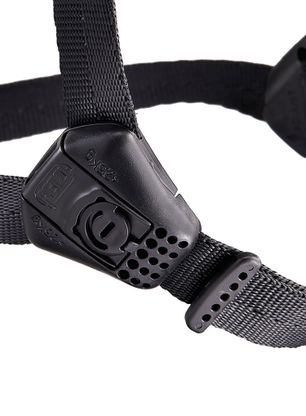 Čelada za delo na višini Petzl Strato - red