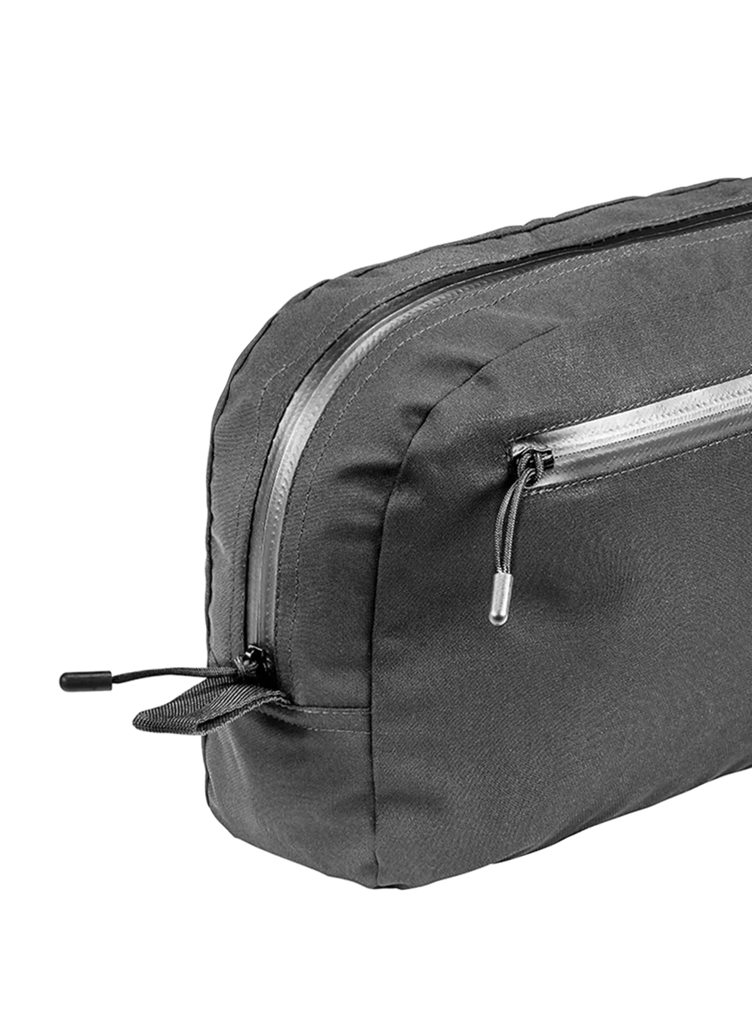 Kozmetična torbica Cocoon Toiletry Bag - Silk - black