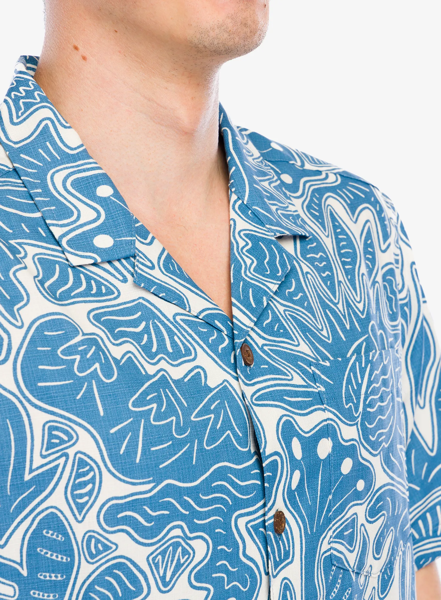 Pohodniška srajca Patagonia Tropical Island Camp Shirt - bees and flowers/still blue
