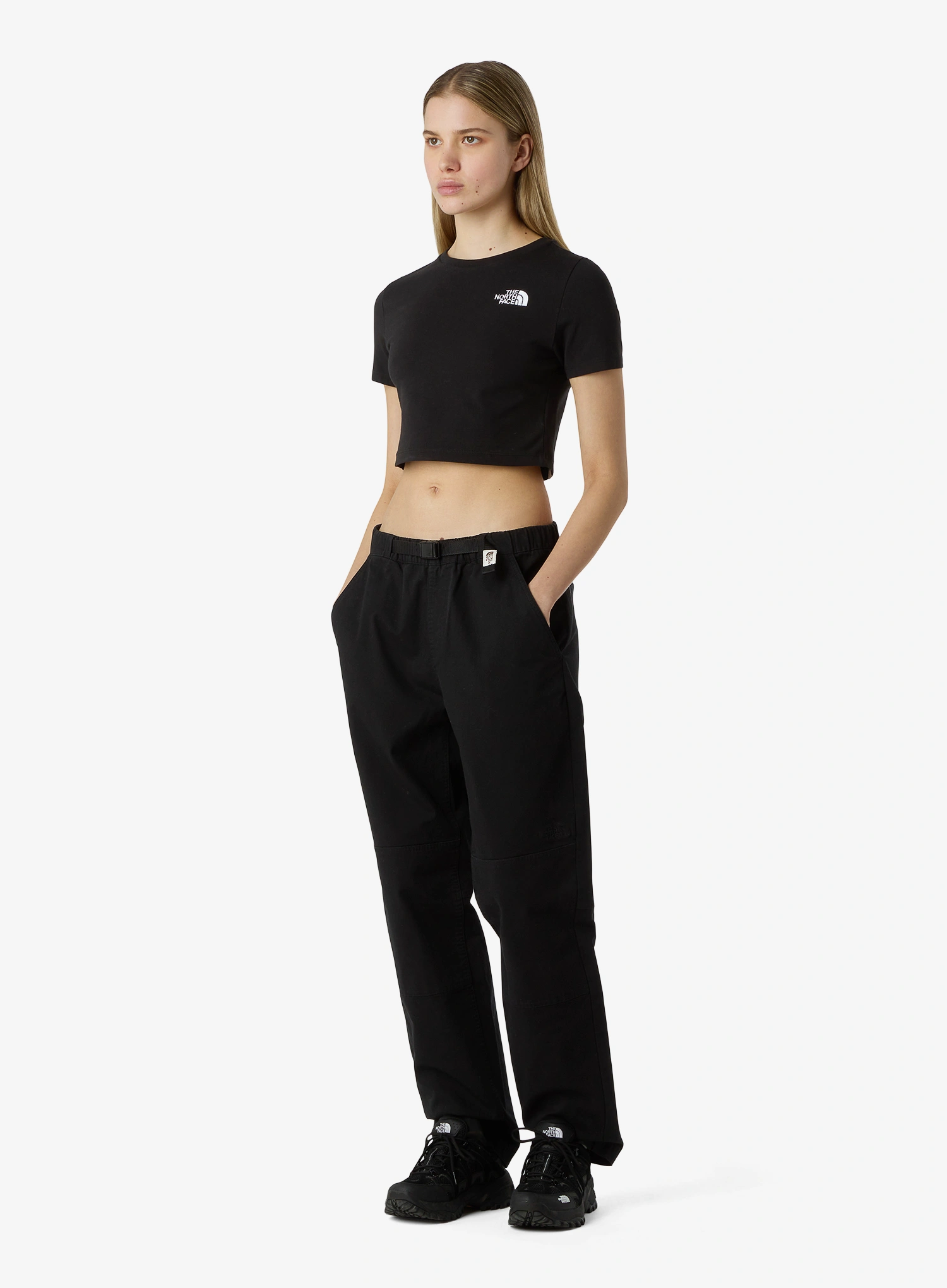Ženska bombažna majica The North Face Essential Cropped Slim Short Sleeve Tee - tnf black