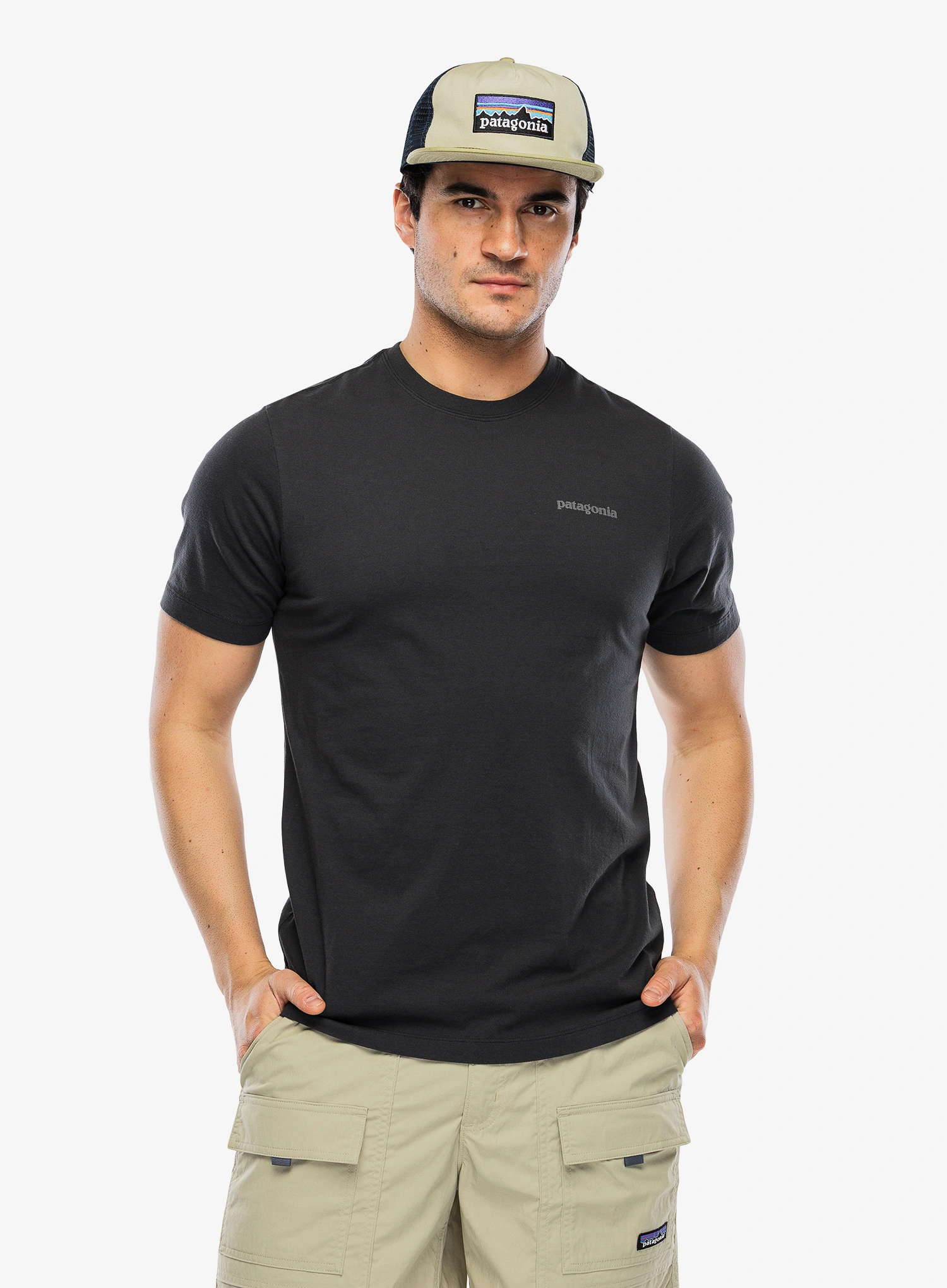 Bombažna majica Patagonia P-6 Logo T-Shirt - ink black