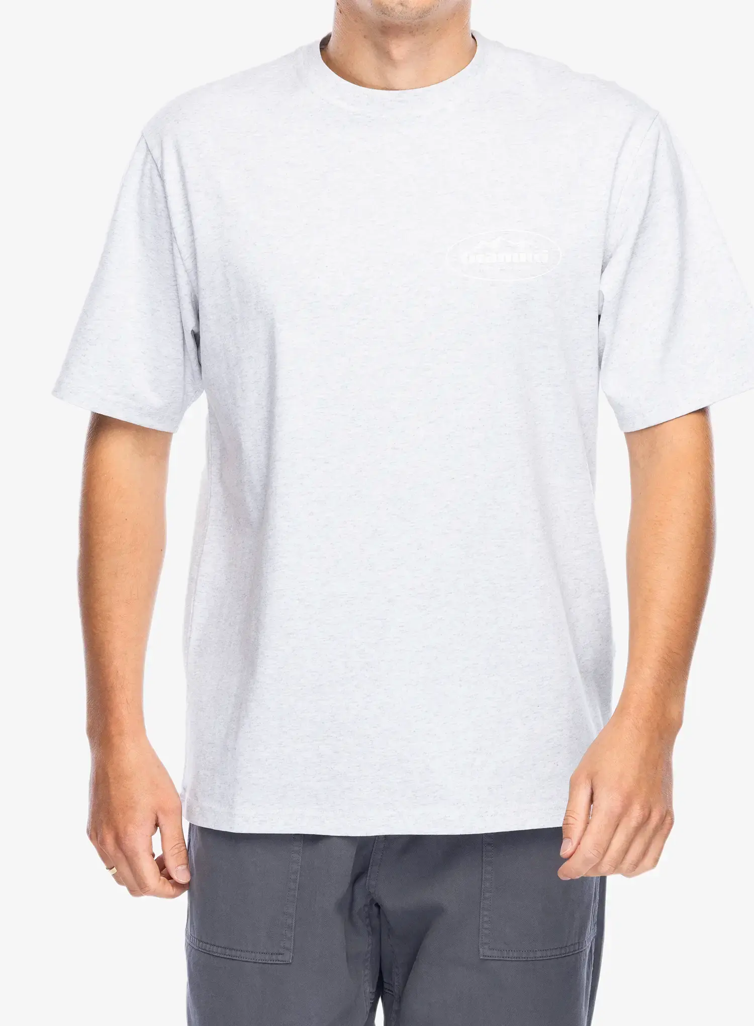 GramicciMountaineeringTee_greyheather20241002_9383.webp