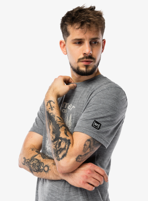 Merino majica Super.natural Summer Break Tee - cashmere grey mel/wht stone