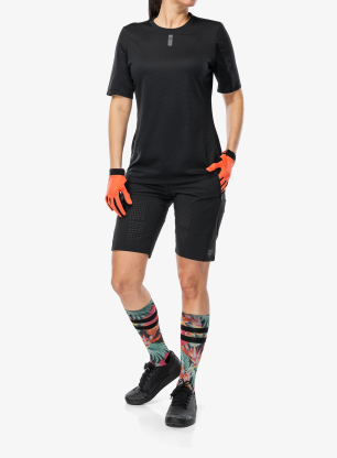 Ženska kolesarska majica Fox Defend SS Jersey - black
